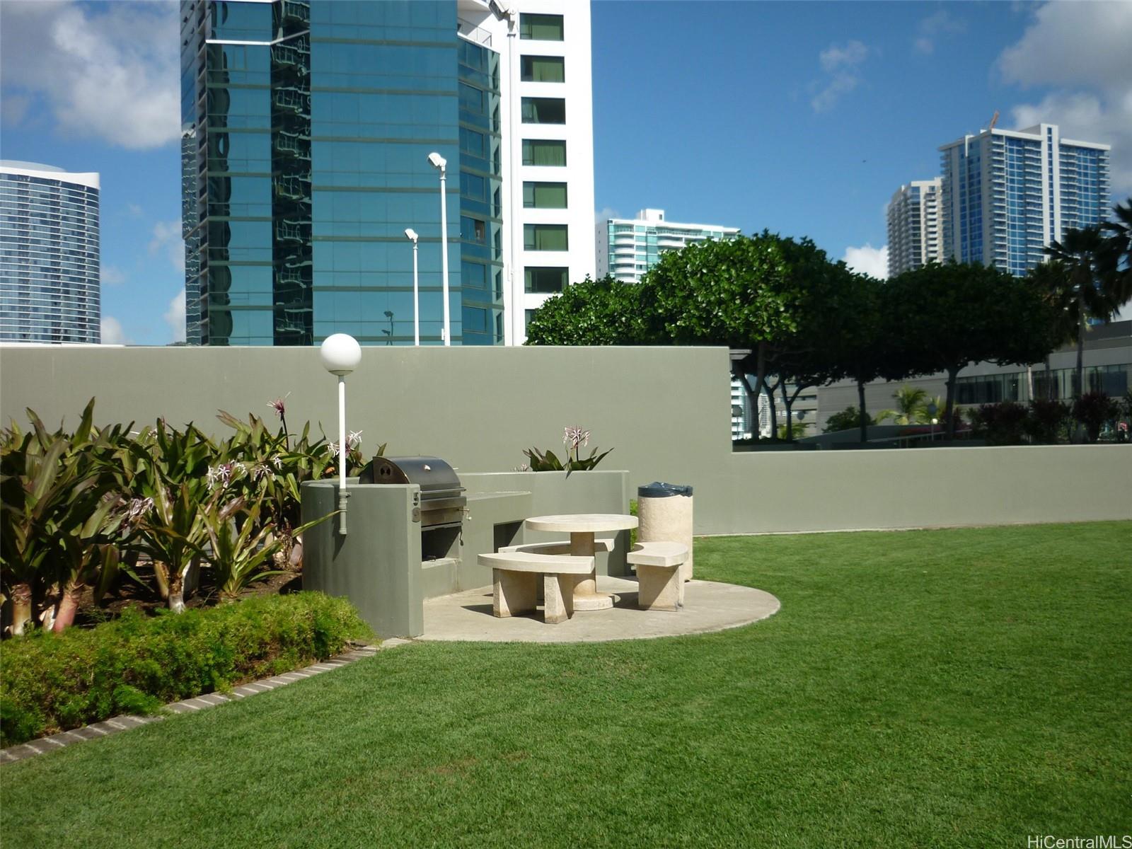 88 Piikoi Street Honolulu - Rental - photo 14 of 22