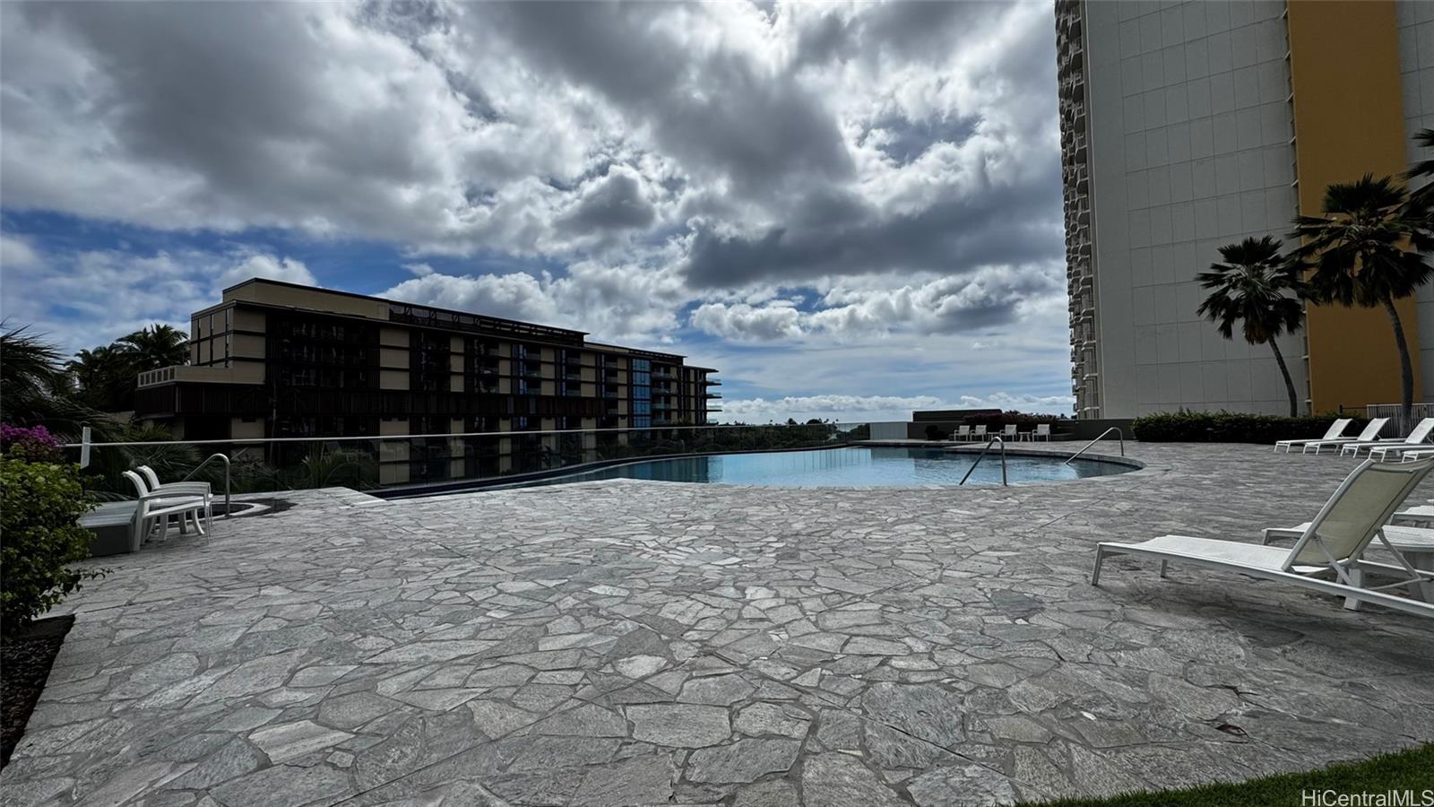 88 Piikoi St Honolulu - Rental - photo 12 of 13