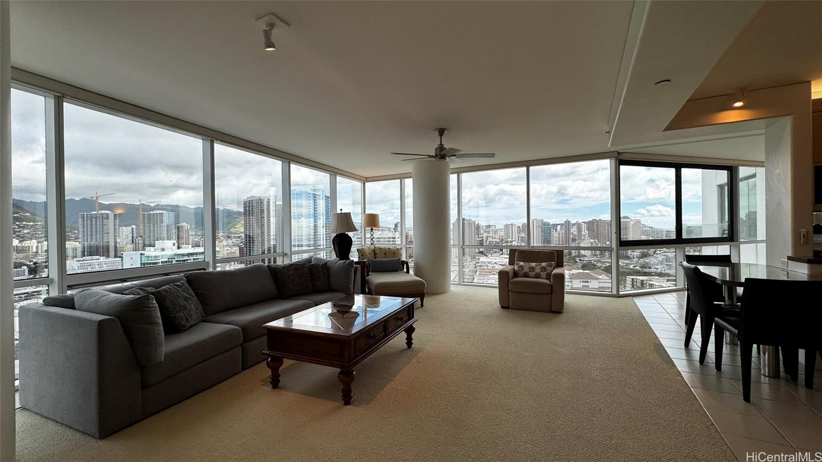 88 Piikoi St Honolulu - Rental - photo 3 of 13