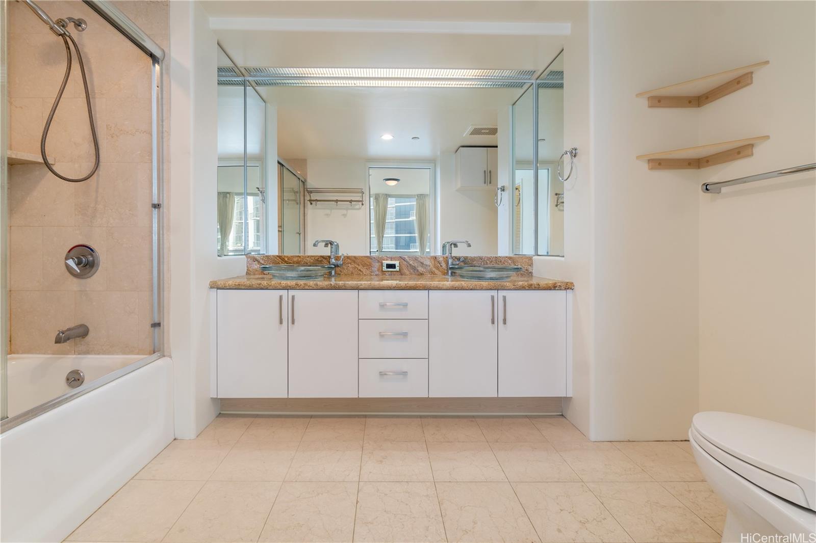 Hawaiki Tower condo # 3501/3502, Honolulu, Hawaii - photo 18 of 25