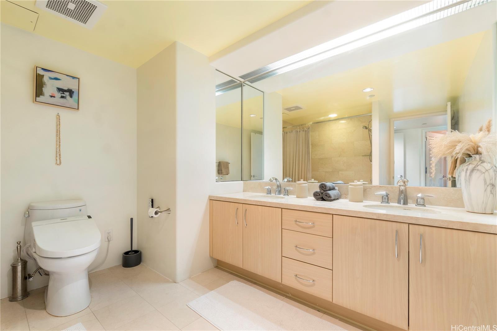 Hawaiki Tower condo # 3509, Honolulu, Hawaii - photo 18 of 25