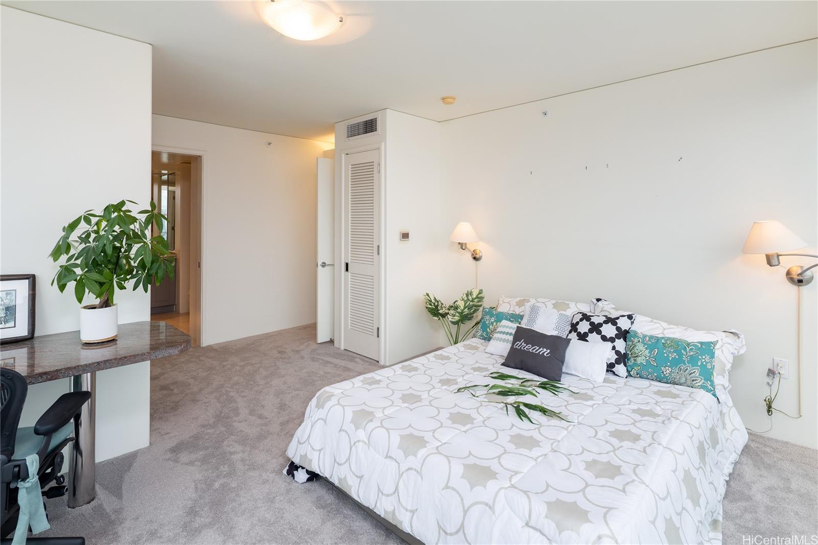 Hawaiki Tower condo # 4002, Honolulu, Hawaii - photo 17 of 21