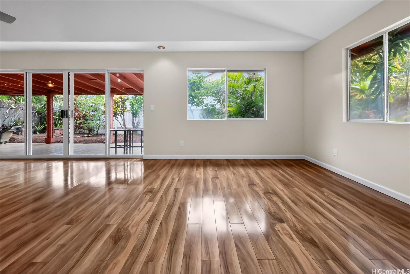 886  Mahealani Street Makawao, Maui home - photo 14 of 25