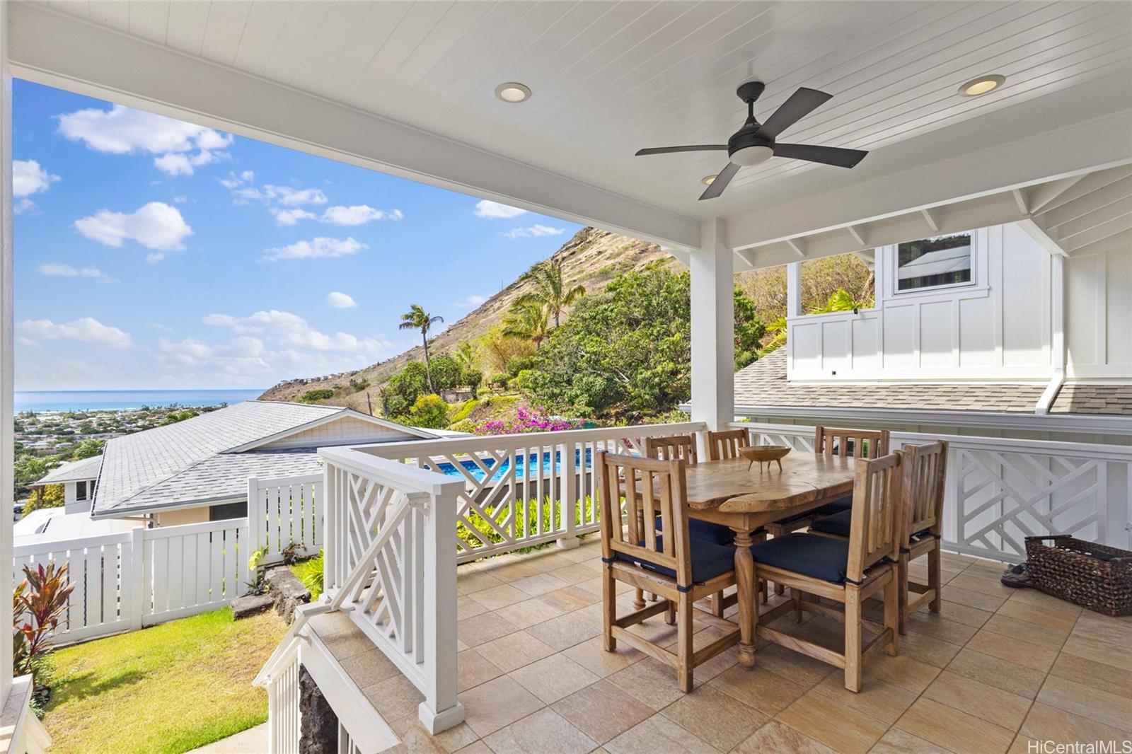 888  Ahuwale Street Aina Haina Area, Diamond Head home - photo 17 of 24