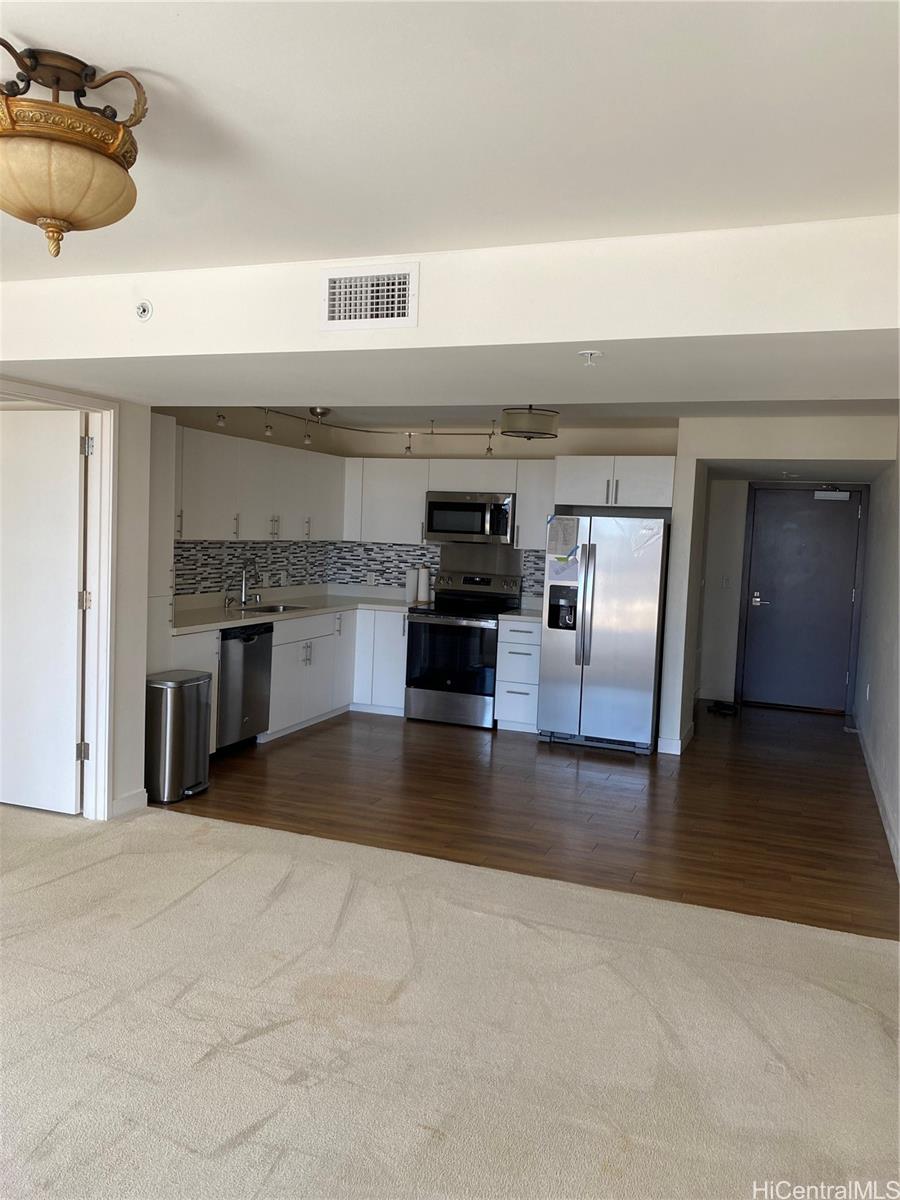 888 Kapiolani Blvd Honolulu - Rental - photo 4 of 25