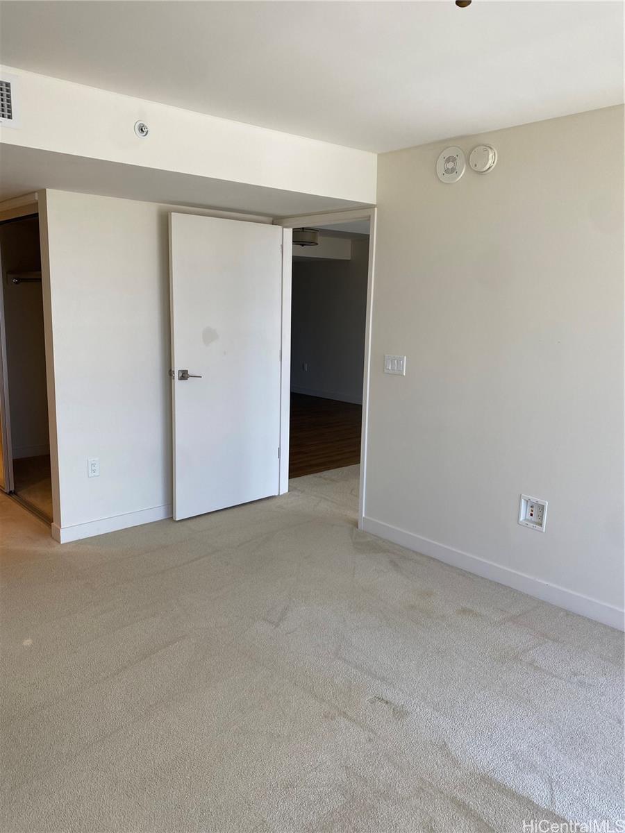 888 Kapiolani Blvd Honolulu - Rental - photo 8 of 25
