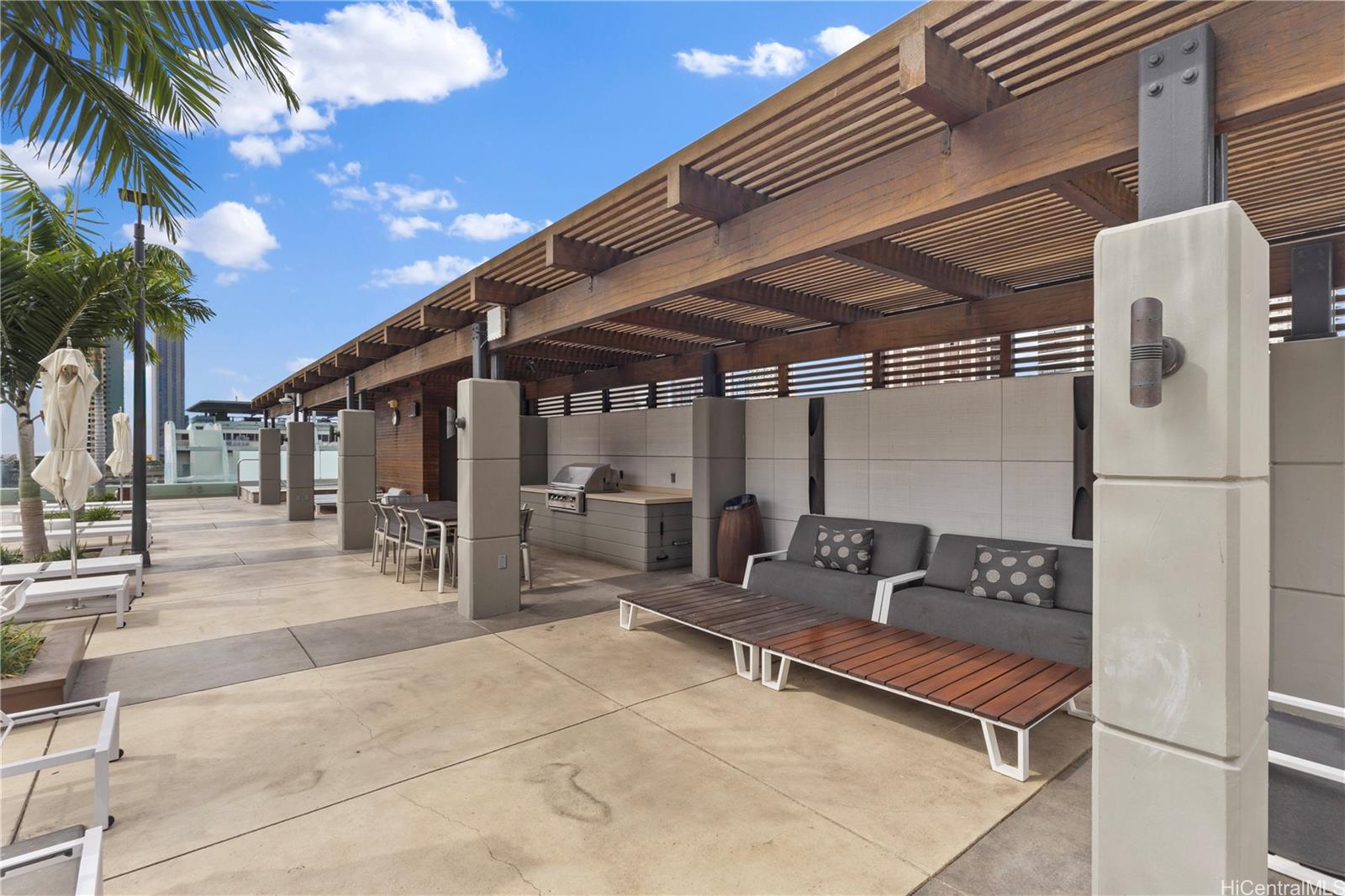 Symphony Honolulu condo # 1511, Honolulu, Hawaii - photo 18 of 24