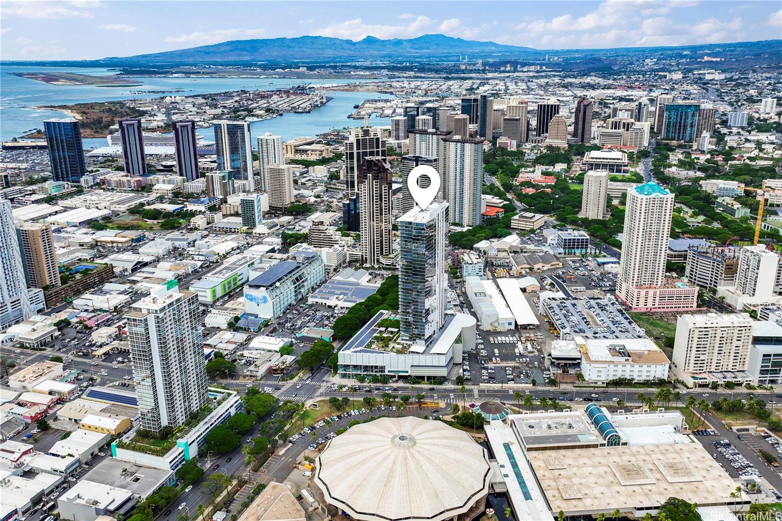 Symphony Honolulu condo # 1511, Honolulu, Hawaii - photo 4 of 24