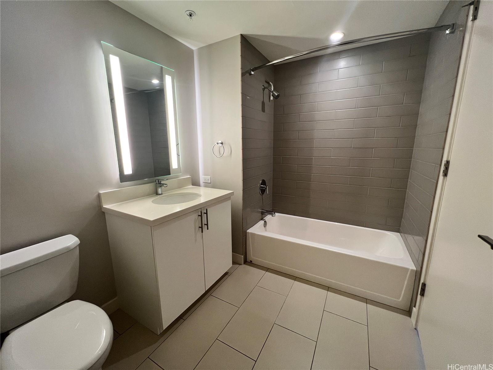 888 Kapiolani Blvd Honolulu - Rental - photo 6 of 10