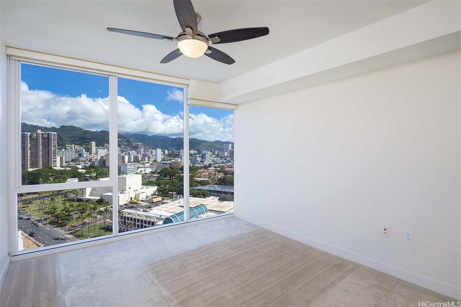 888 Kapiolani Blvd Honolulu - Rental - photo 7 of 12