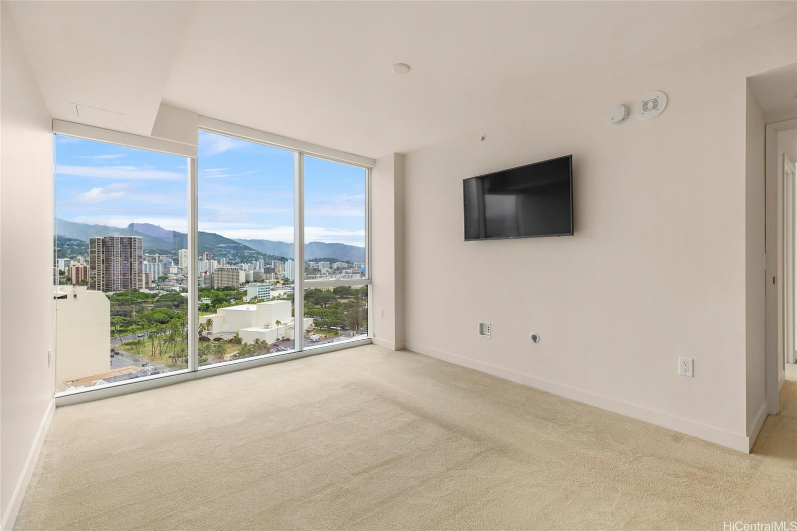 888 Kapiolani Blvd Honolulu - Rental - photo 11 of 22
