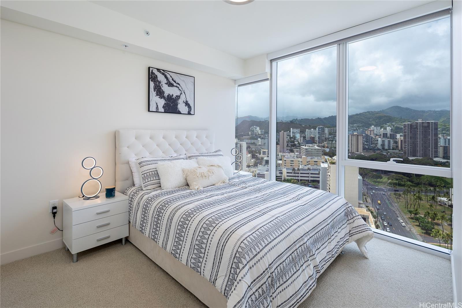 Symphony Honolulu condo # 2703, Honolulu, Hawaii - photo 12 of 25