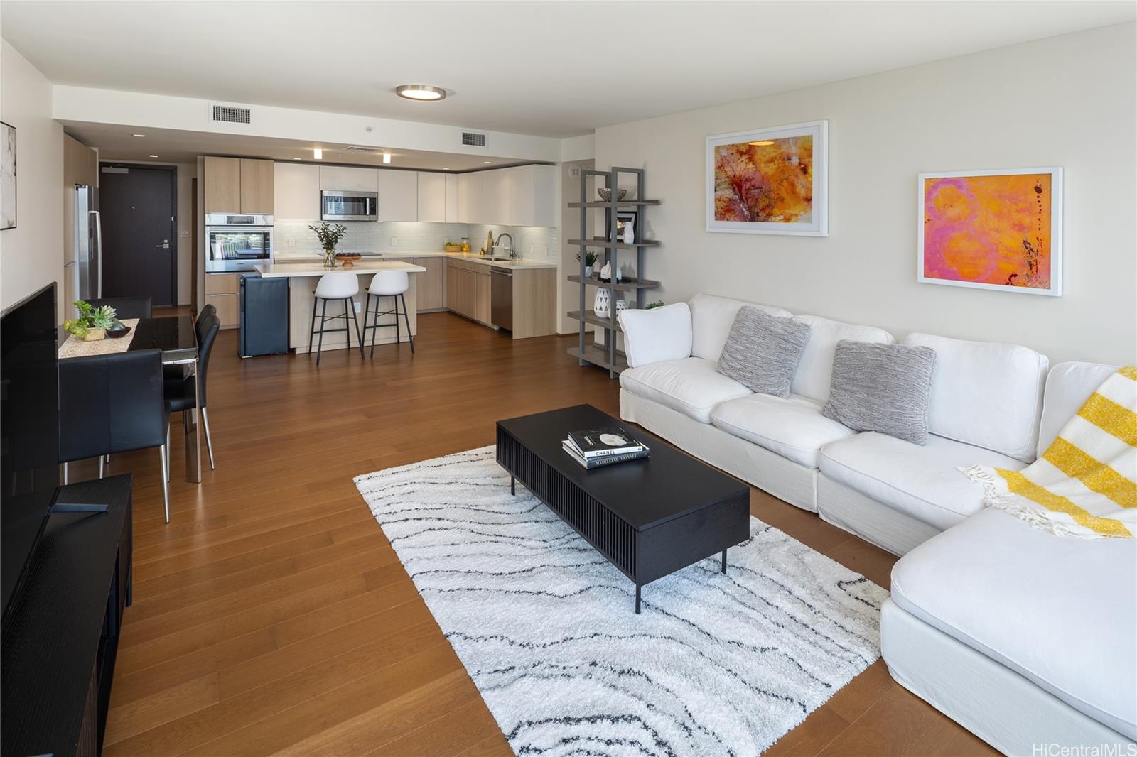 Symphony Honolulu condo # 2703, Honolulu, Hawaii - photo 4 of 25