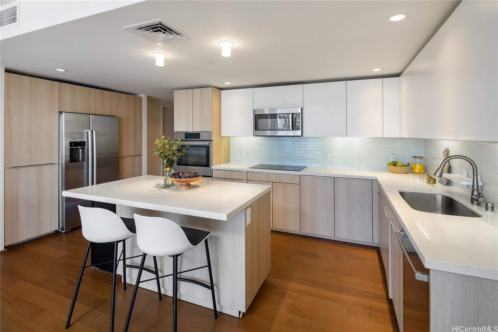 Symphony Honolulu condo # 2703, Honolulu, Hawaii - photo 7 of 25