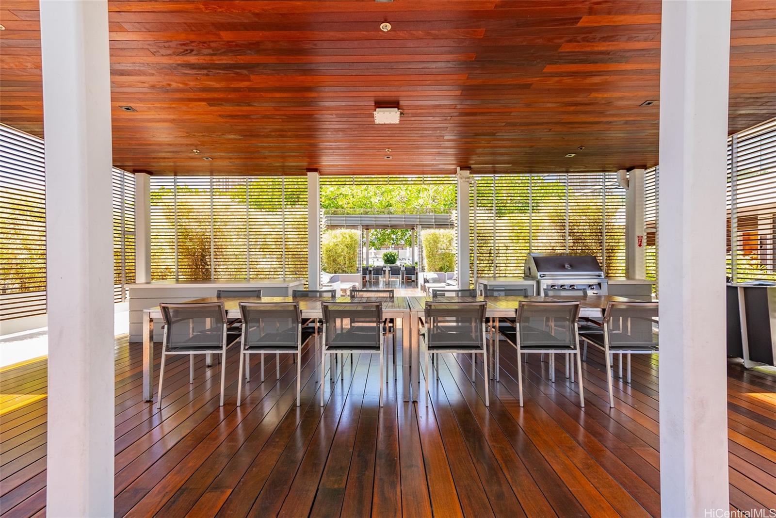 Symphony Honolulu condo # 2810, Honolulu, Hawaii - photo 18 of 25