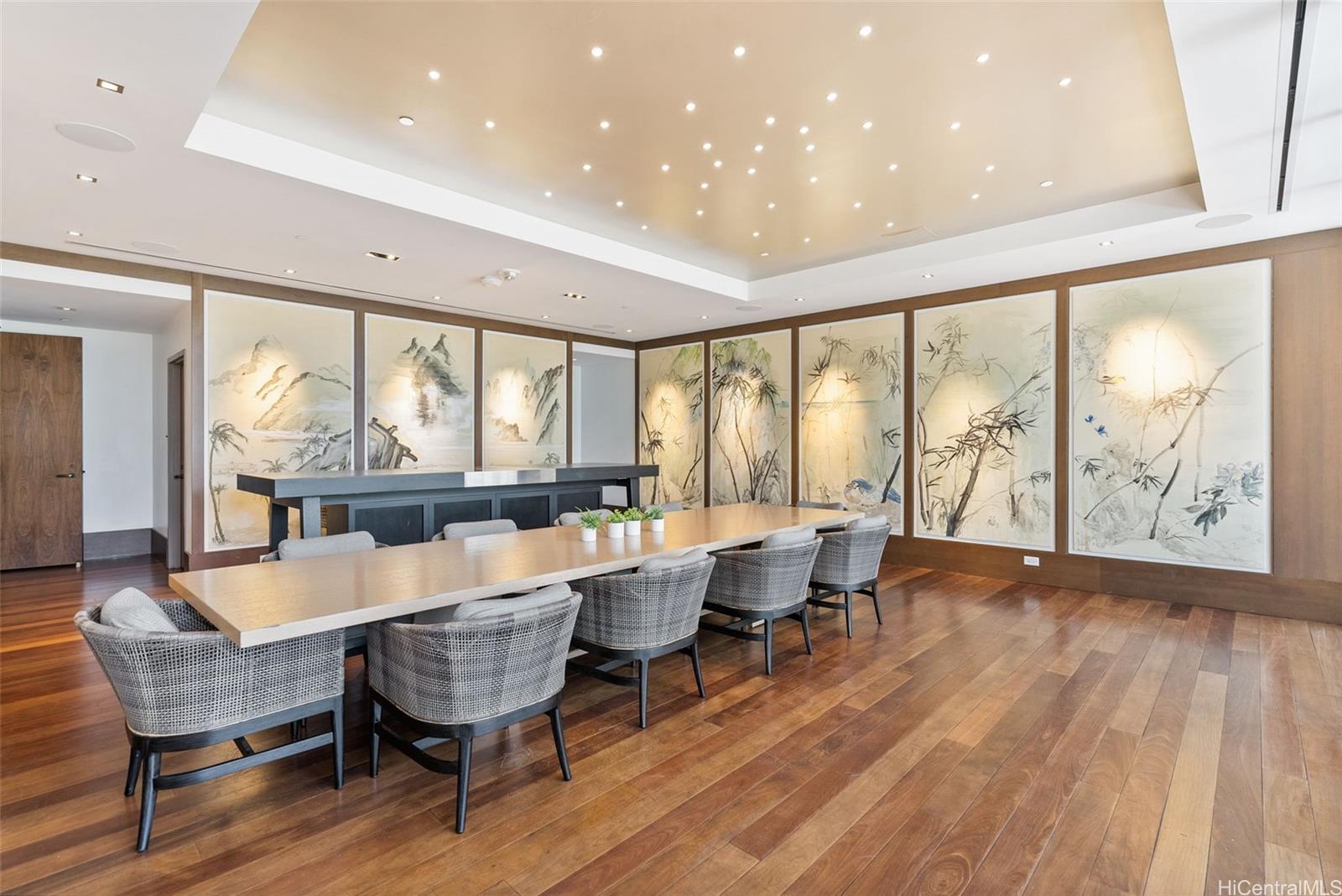 Symphony Honolulu condo # 2810, Honolulu, Hawaii - photo 19 of 25