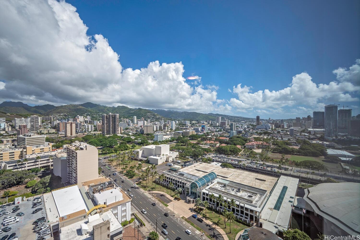 888 Kapiolani Blvd Honolulu - Rental - photo 13 of 24