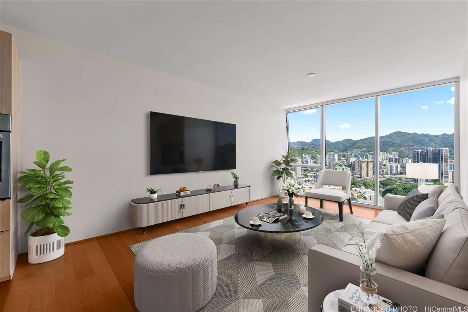 Symphony Honolulu condo # 3101, Honolulu, Hawaii - photo 3 of 25