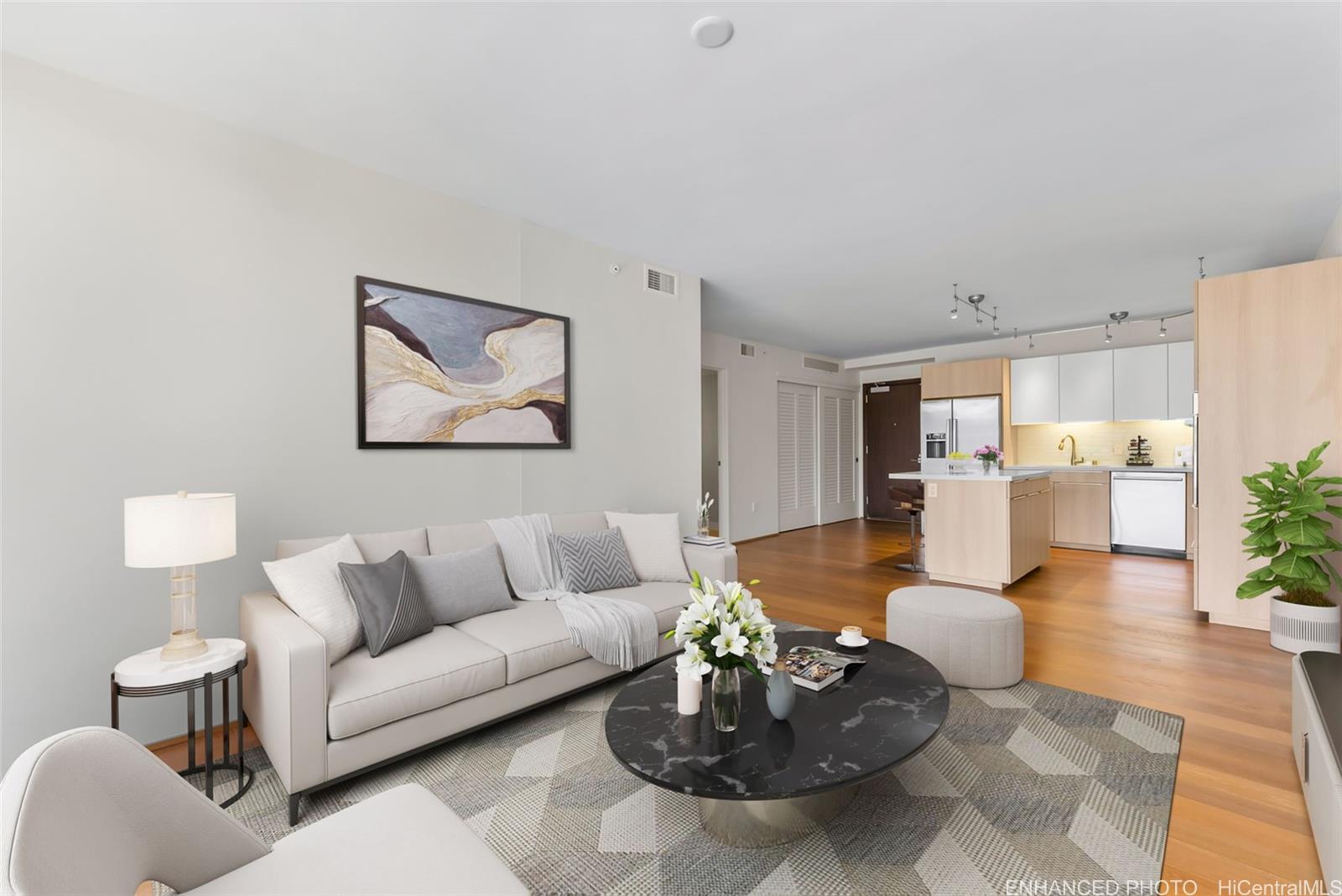 Symphony Honolulu condo # 3101, Honolulu, Hawaii - photo 5 of 25