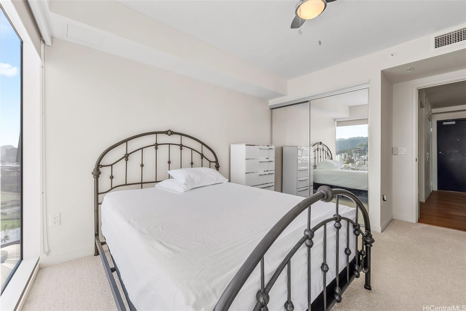 Symphony Honolulu condo # 3101, Honolulu, Hawaii - photo 10 of 21