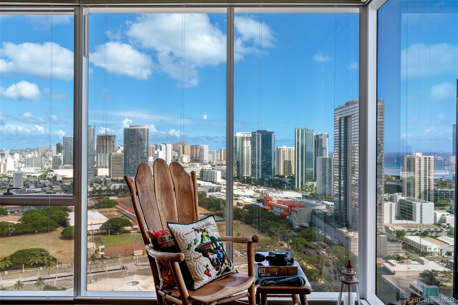 Symphony Honolulu 3103, 888 Kapiolani Blvd, Honolulu Kakaako condo Sold