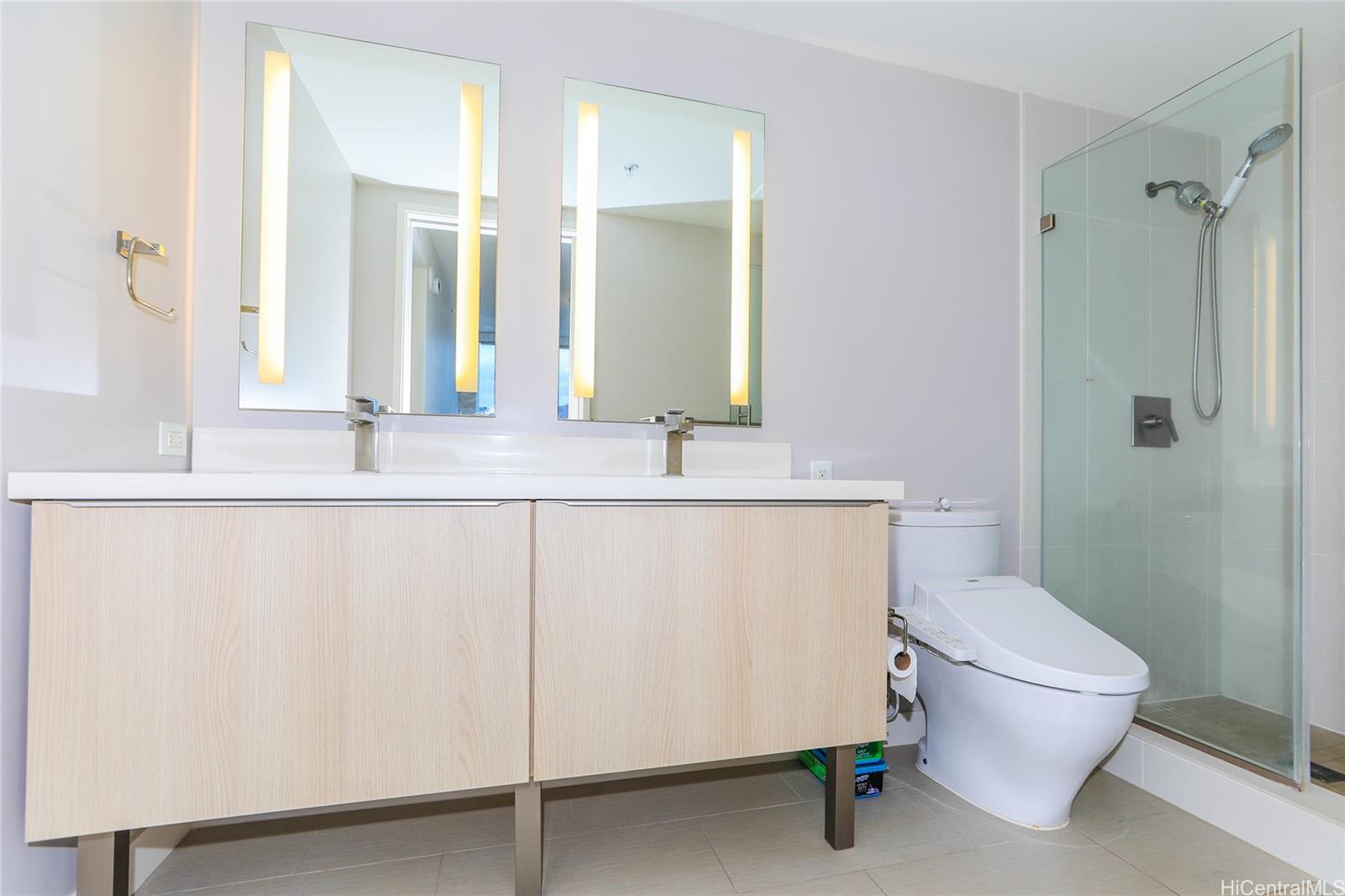 888 Kapiolani Blvd Honolulu - Rental - photo 8 of 17