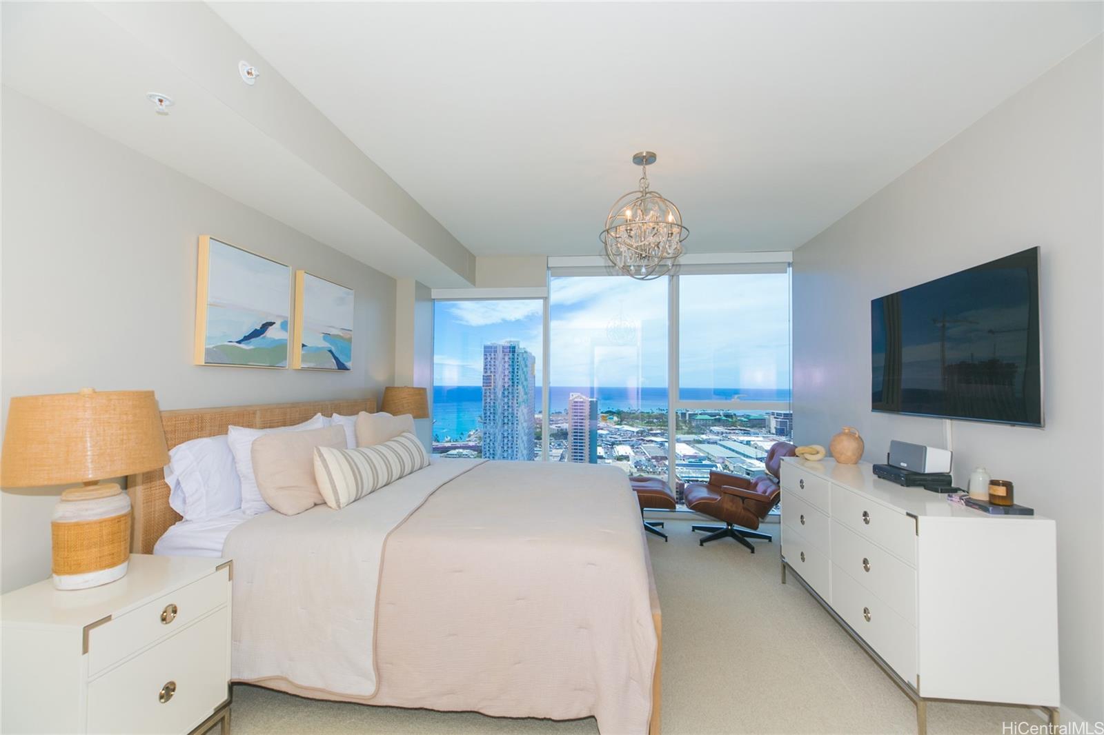 888 Kapiolani Blvd Honolulu - Rental - photo 9 of 24