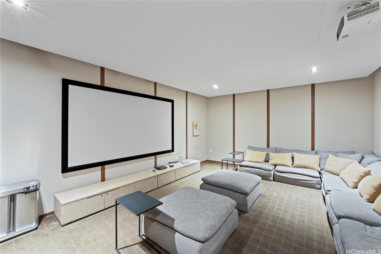 Symphony Honolulu condo # 3505, Honolulu, Hawaii - photo 21 of 25