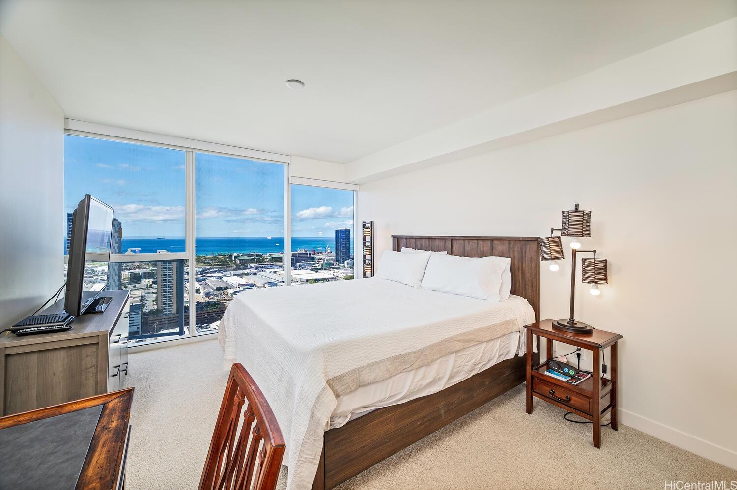 888 Kapiolani Blvd Honolulu - Rental - photo 7 of 25