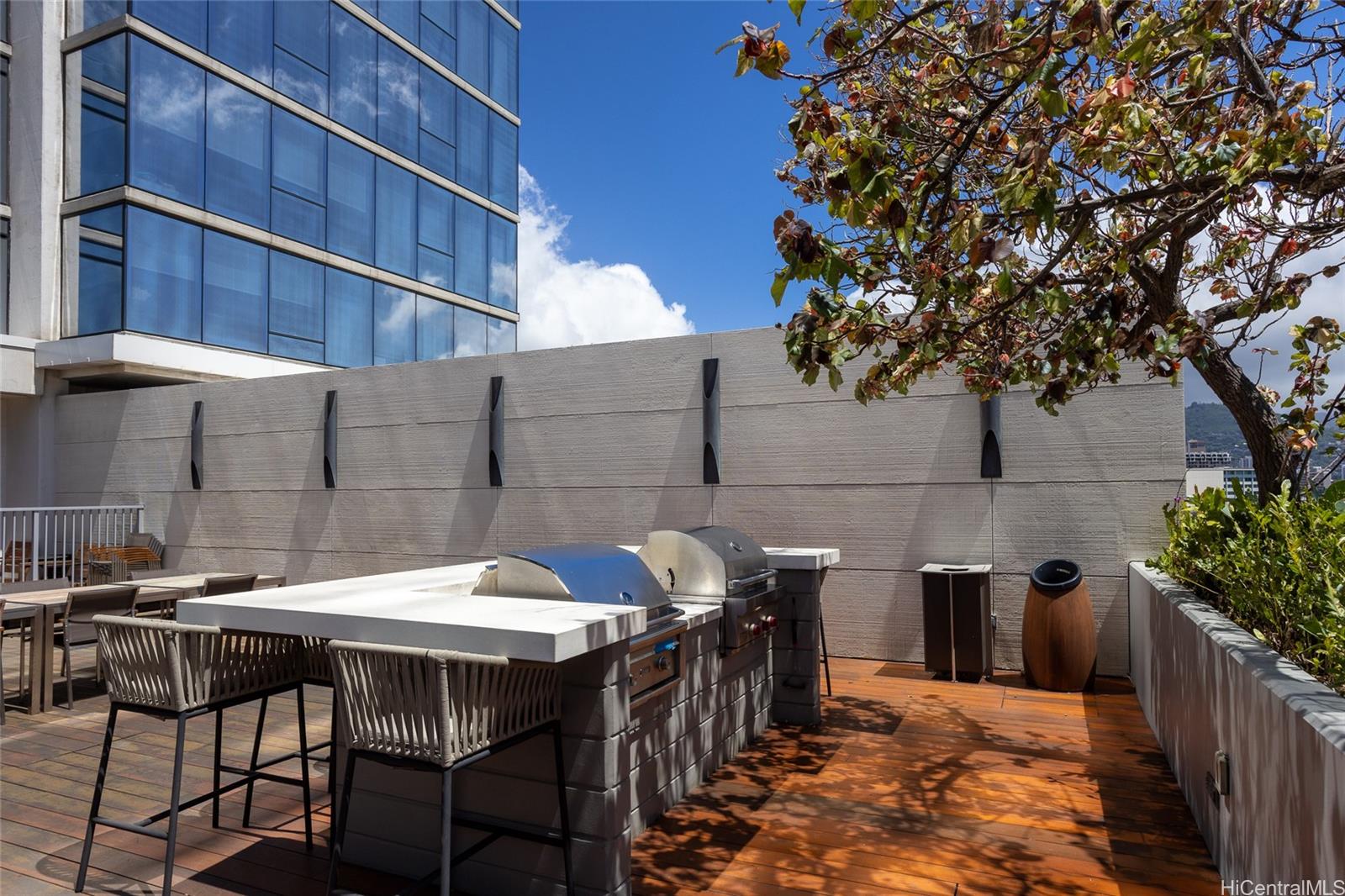 Symphony Honolulu condo # 4101, Honolulu, Hawaii - photo 20 of 25