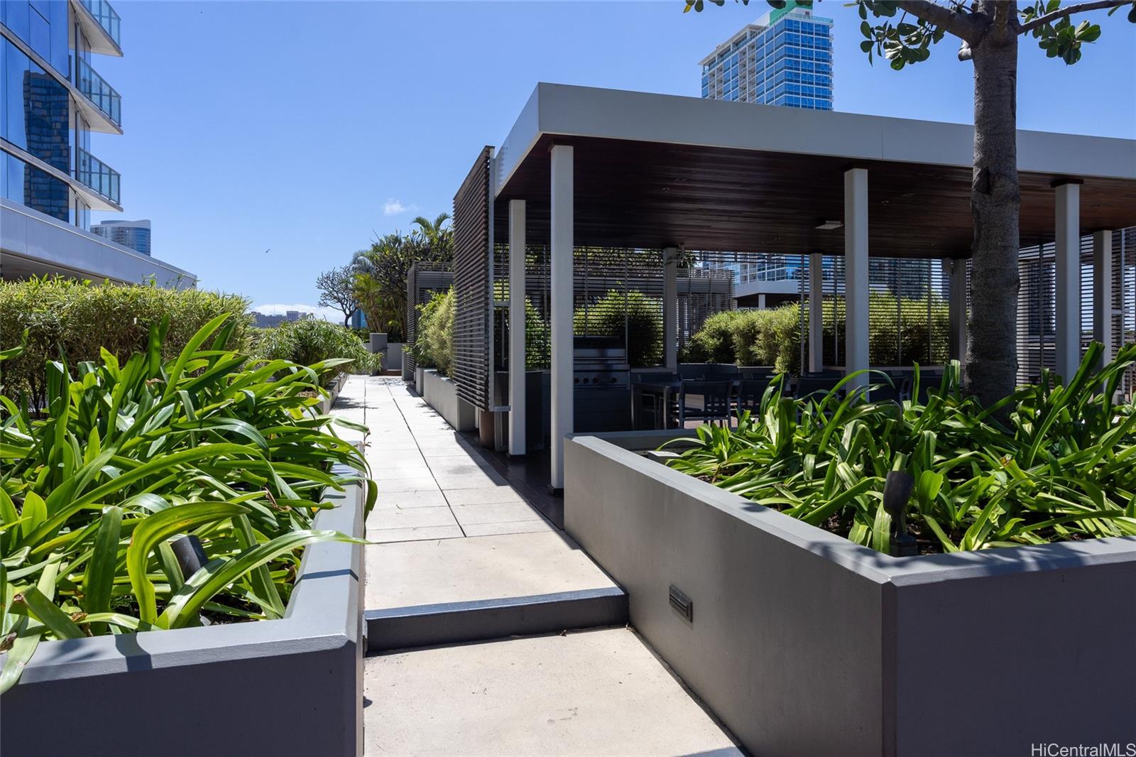 Symphony Honolulu condo # 4101, Honolulu, Hawaii - photo 22 of 25