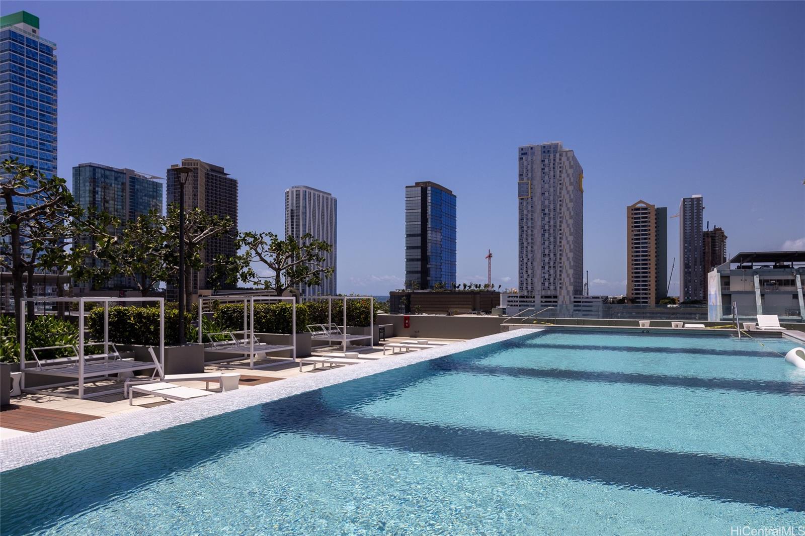 Symphony Honolulu condo # 4101, Honolulu, Hawaii - photo 23 of 25