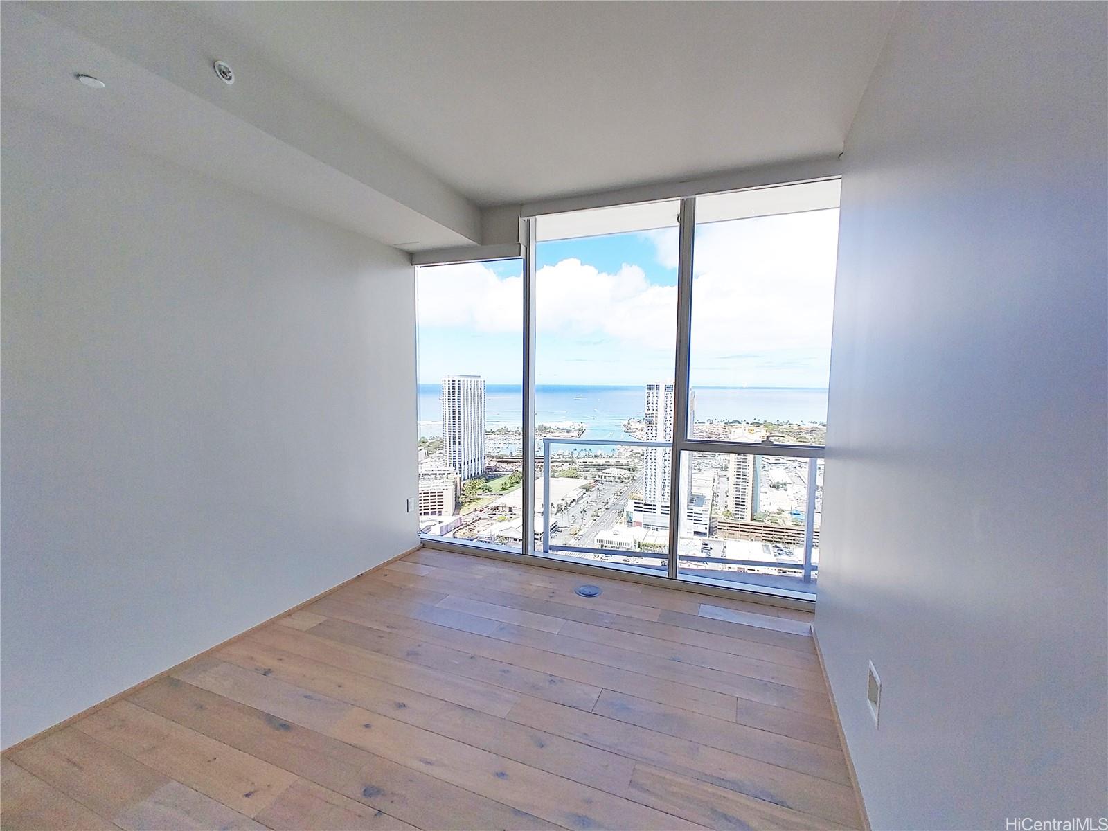 Symphony Honolulu condo # 4505, Honolulu, Hawaii - photo 14 of 25