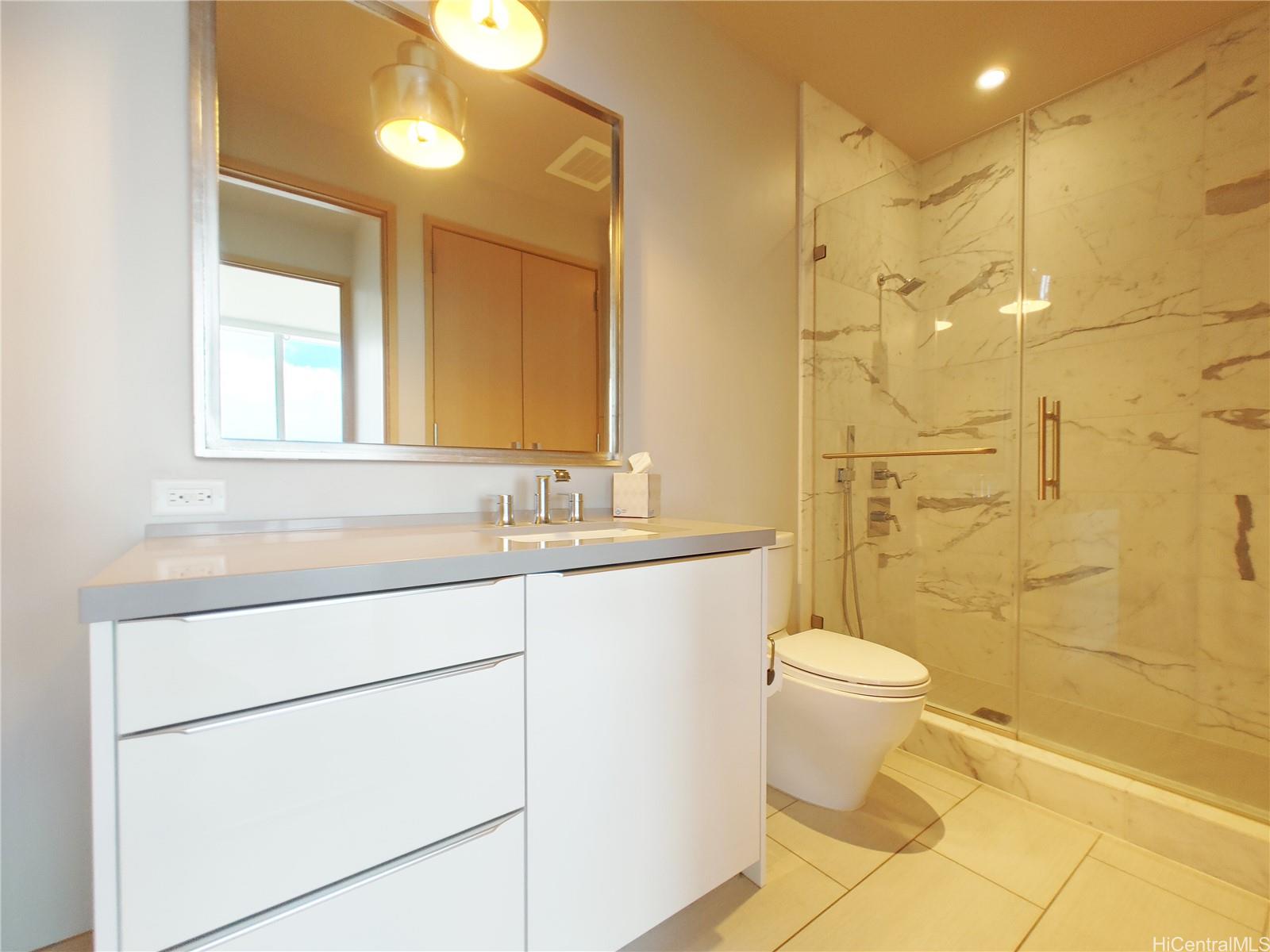 Symphony Honolulu condo # 4505, Honolulu, Hawaii - photo 16 of 25