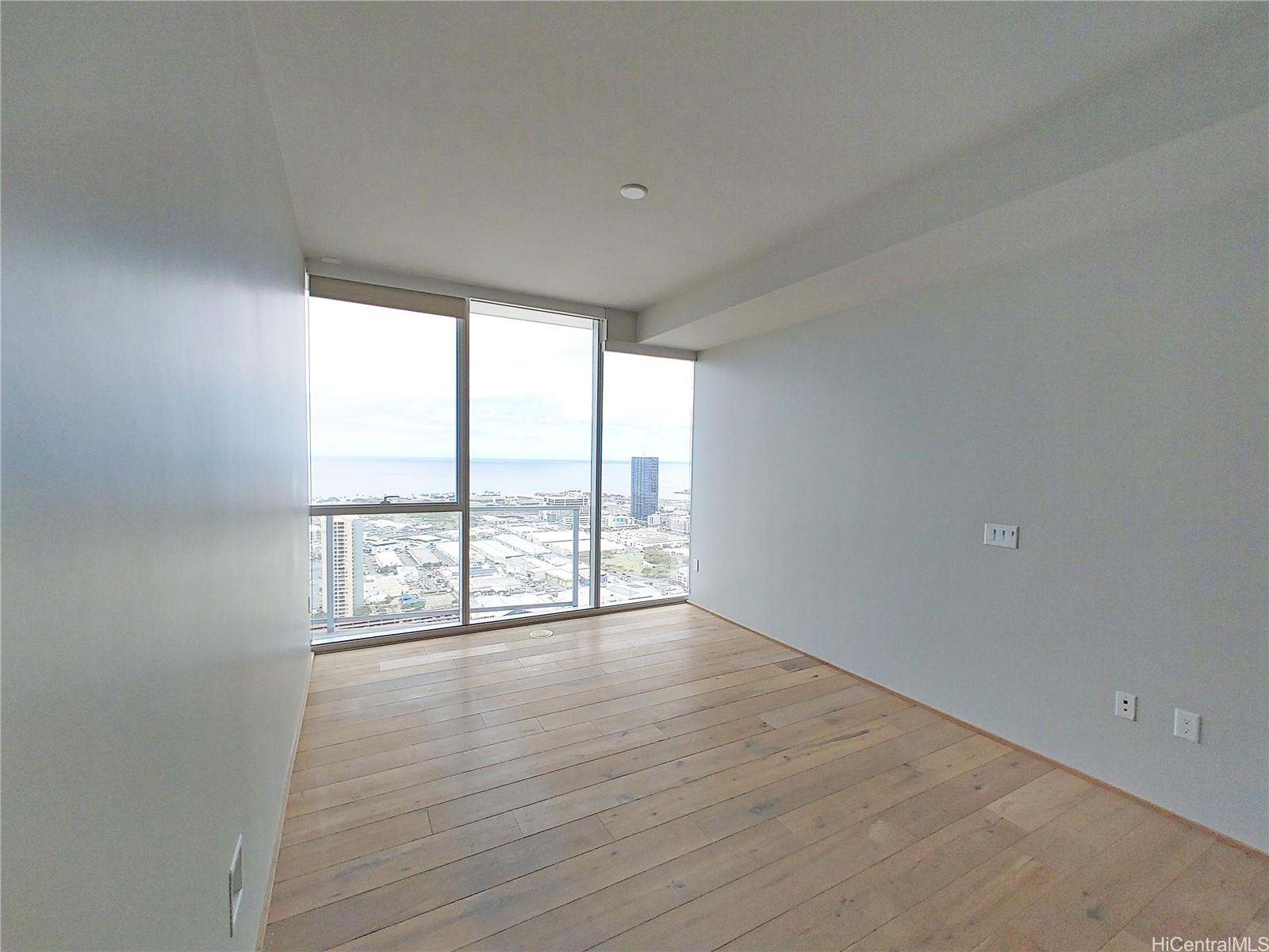 Symphony Honolulu condo # 4505, Honolulu, Hawaii - photo 9 of 25