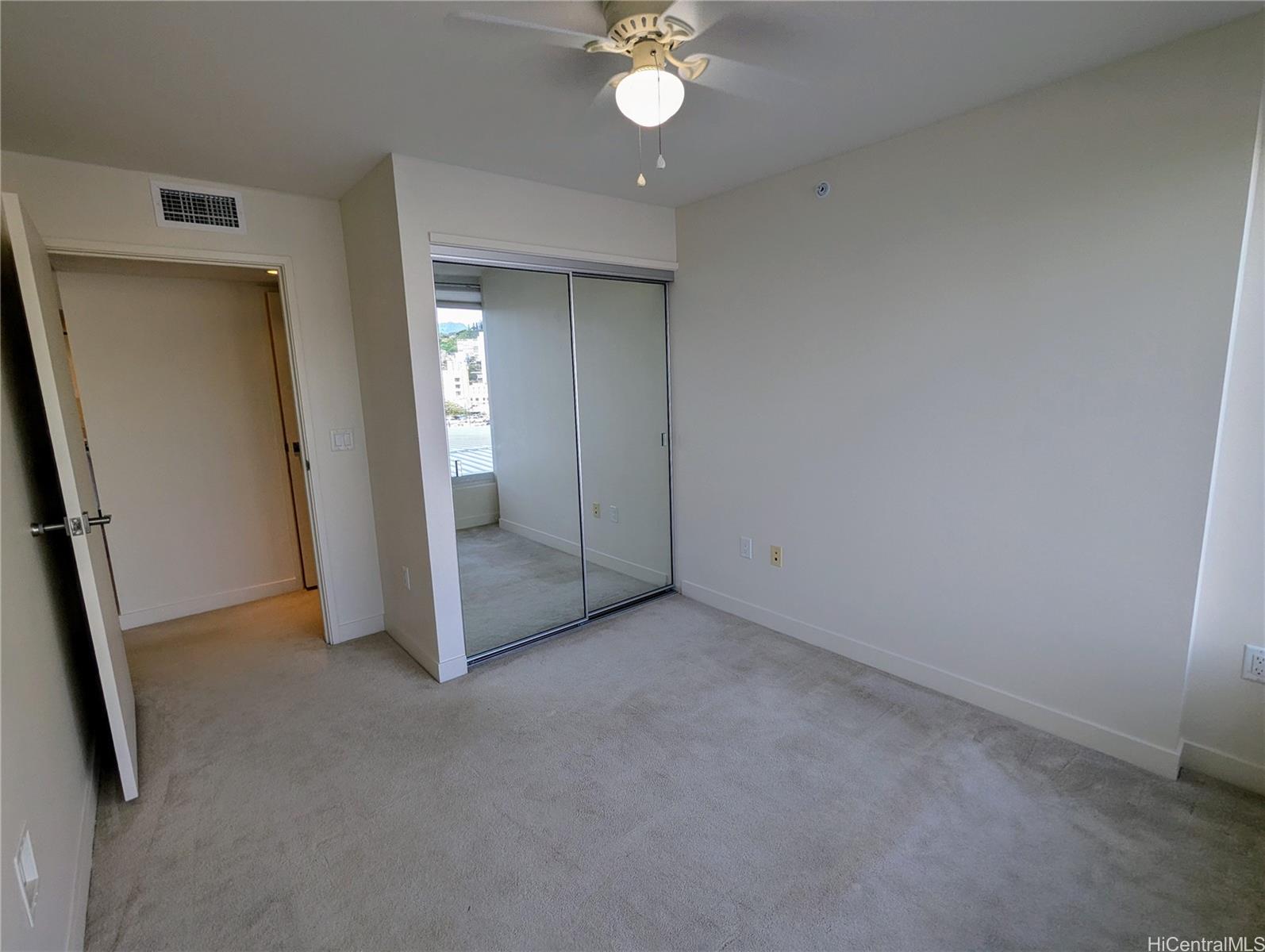 888 Kapiolani Blvd Honolulu - Rental - photo 11 of 21