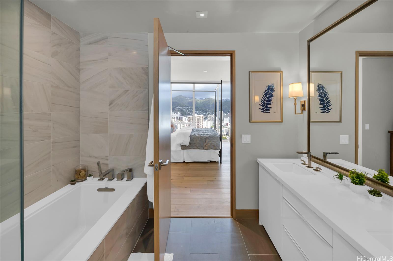 Symphony Honolulu condo # PH4501, Honolulu, Hawaii - photo 6 of 14