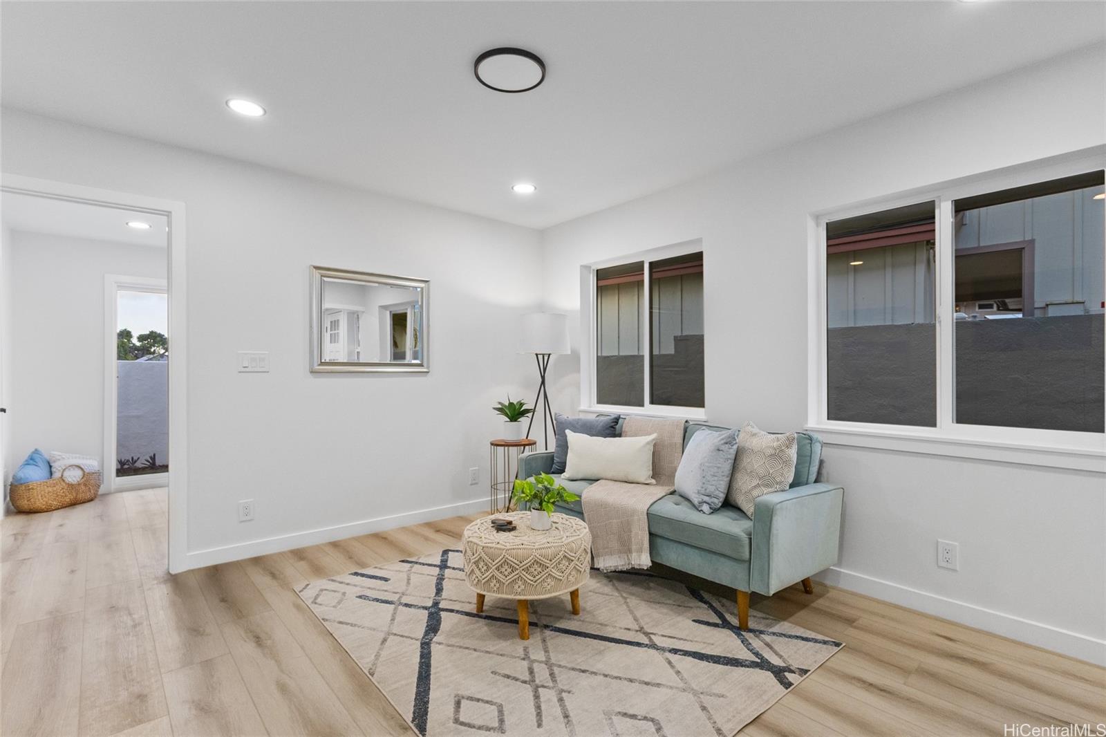 889  Akumu Street Enchanted Lake, Kailua home - photo 14 of 25