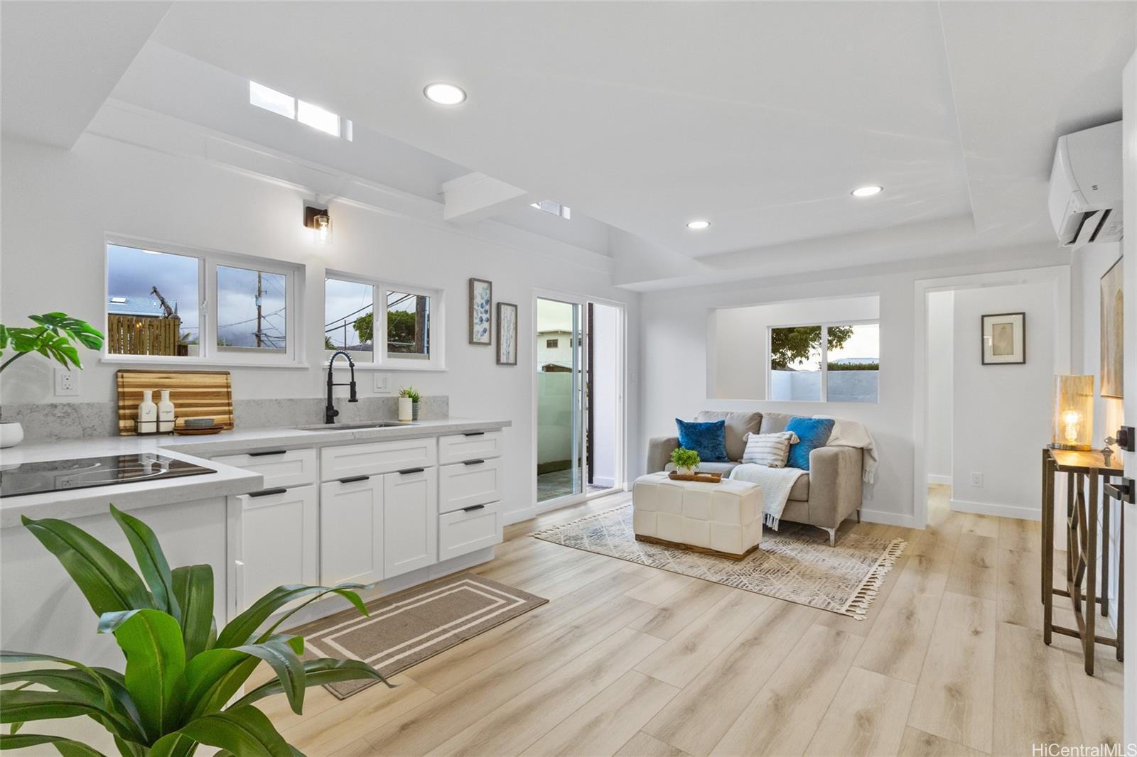 889  Akumu Street Enchanted Lake, Kailua home - photo 19 of 25