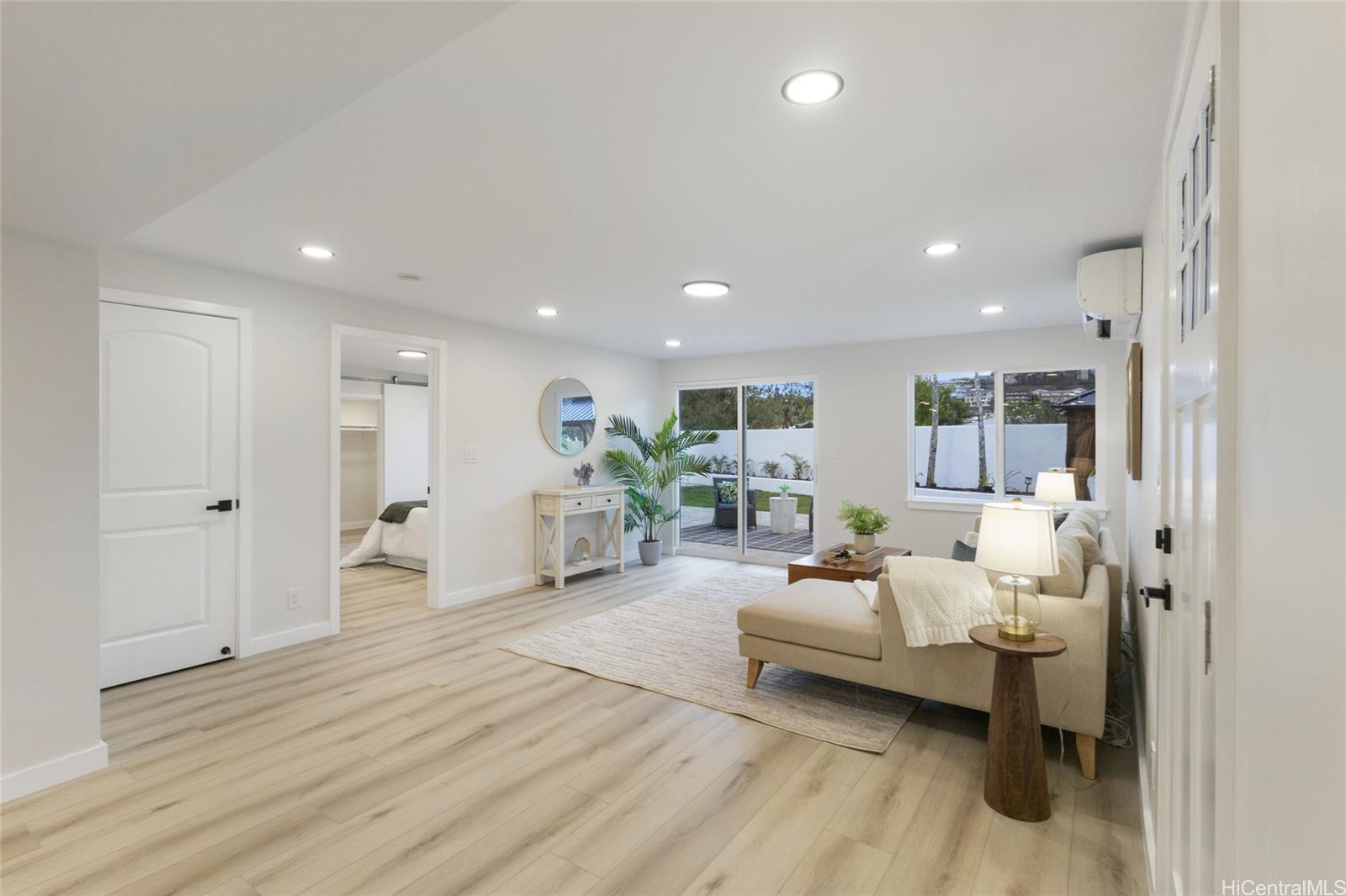 889  Akumu Street Enchanted Lake, Kailua home - photo 9 of 25