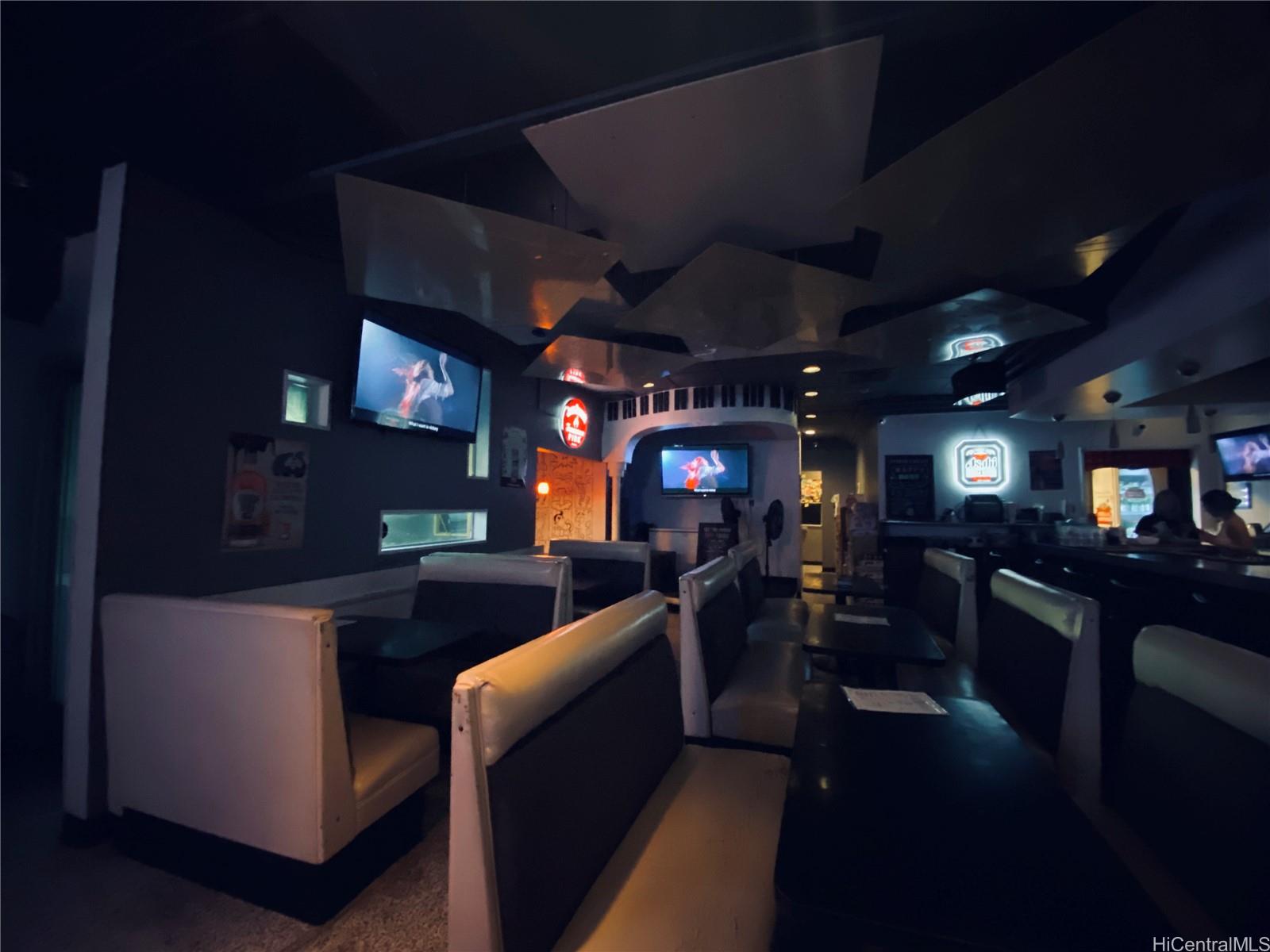 901 Kawaiahao Street Kakaako  - photo 6 of 12