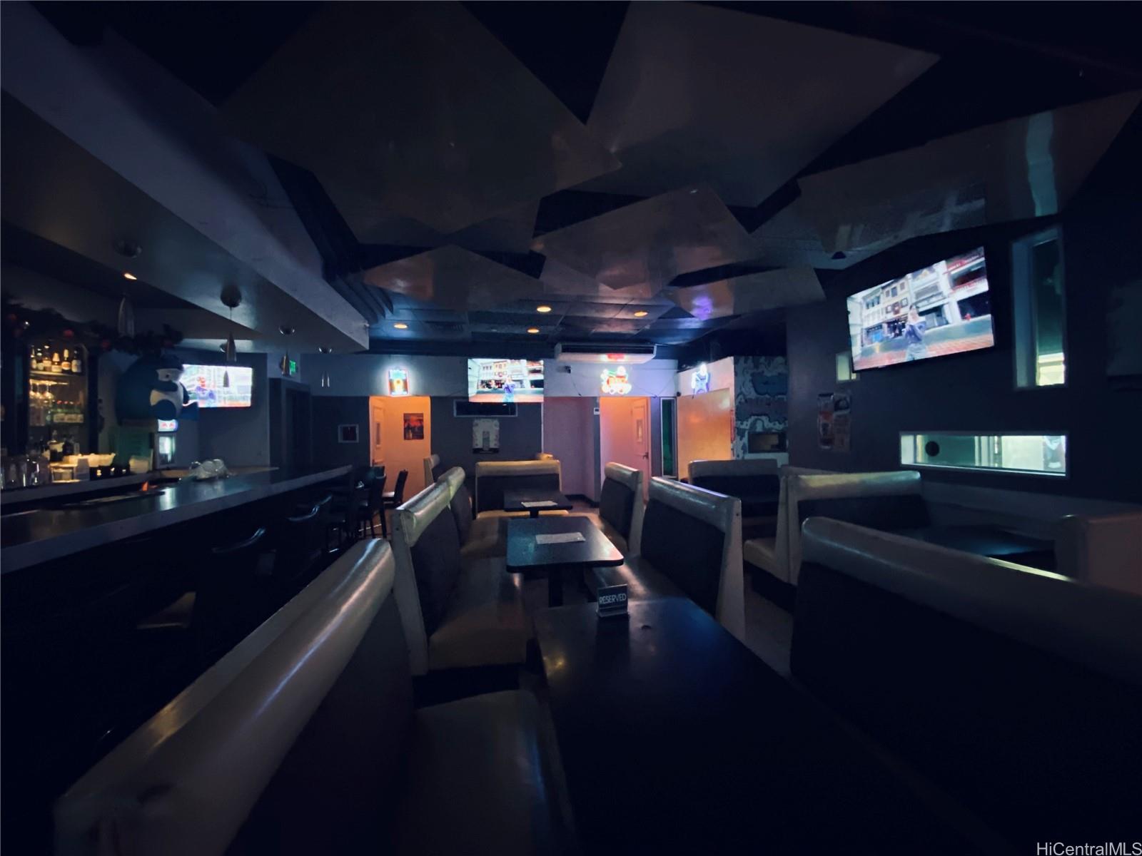 901 Kawaiahao Street Kakaako  - photo 10 of 12