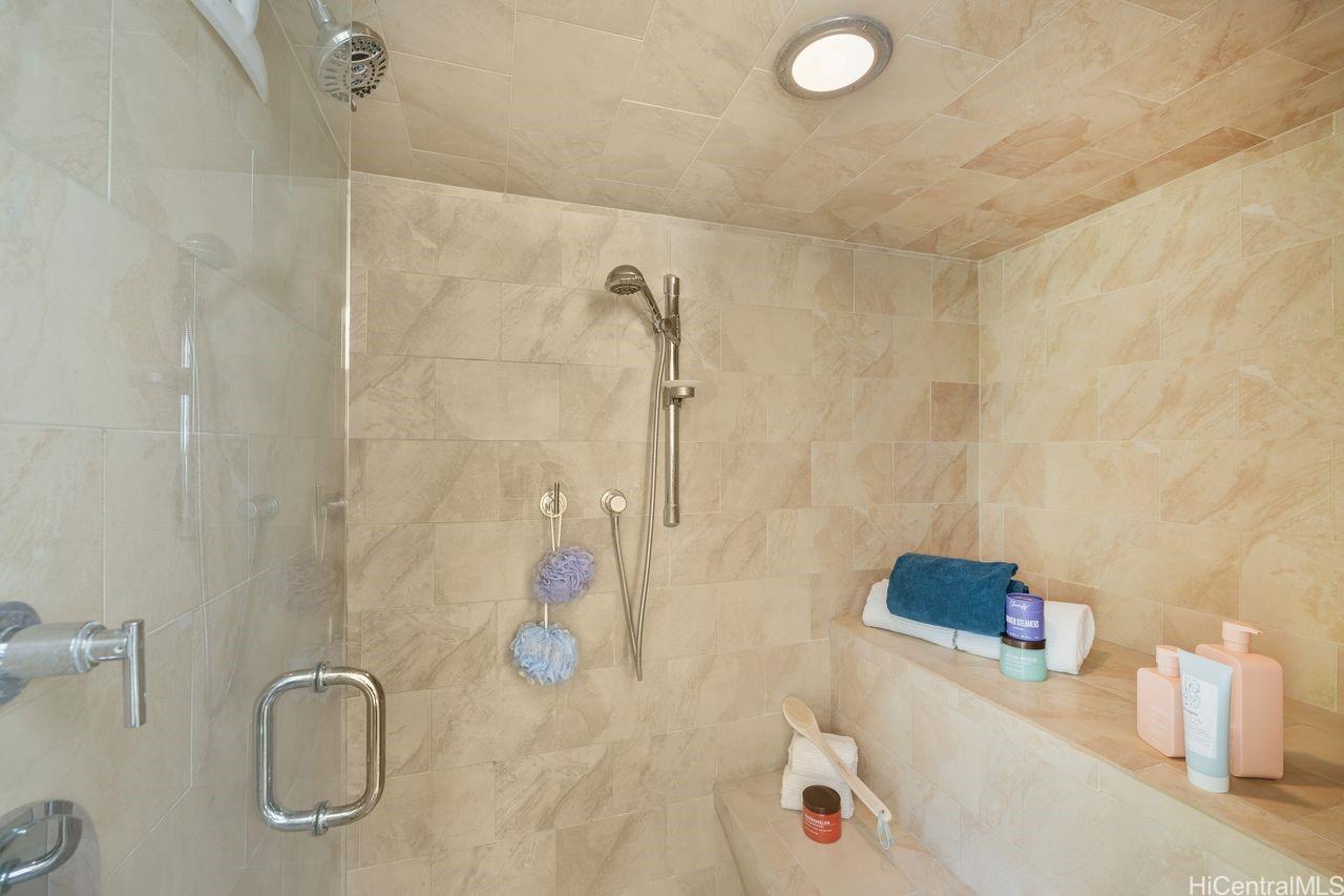 902  Puuomao Place Hahaione-upper, Hawaii Kai home - photo 12 of 25