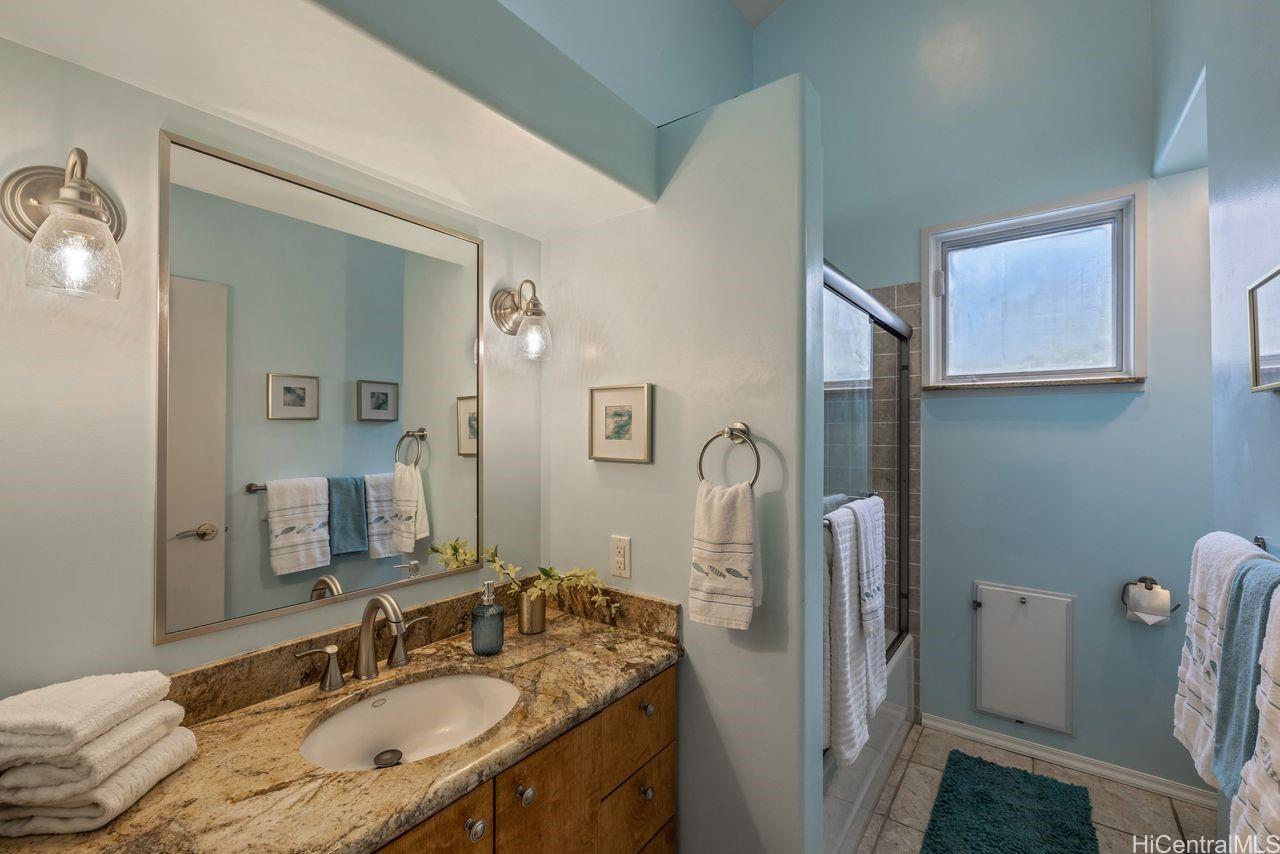 902  Puuomao Place Hahaione-upper, Hawaii Kai home - photo 15 of 25