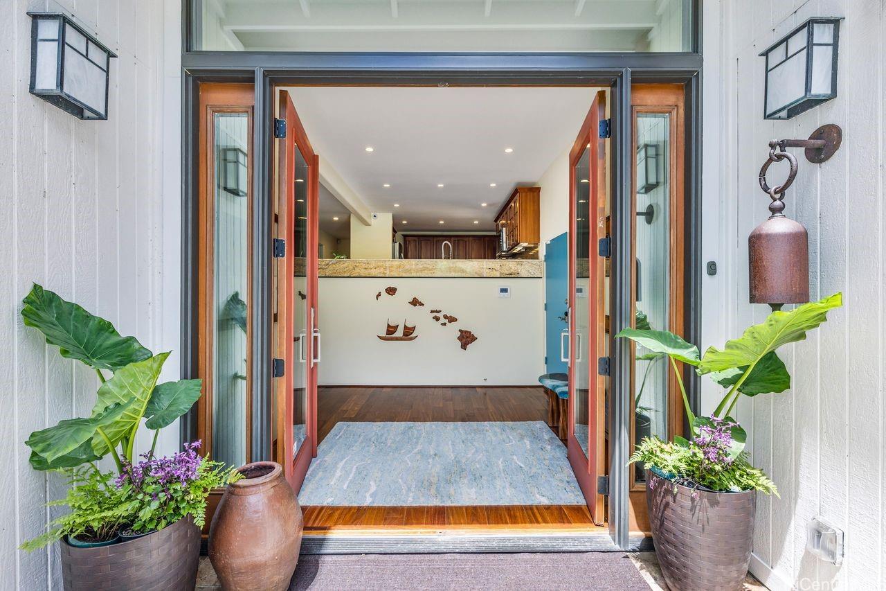 902  Puuomao Place Hahaione-upper, Hawaii Kai home - photo 4 of 25