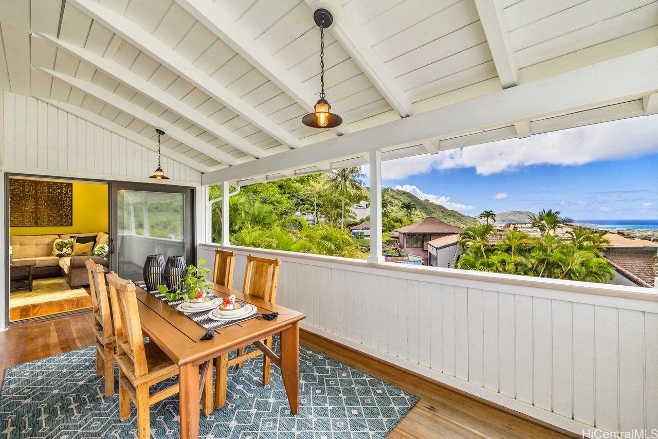 902  Puuomao Place Hahaione-upper, Hawaii Kai home - photo 8 of 25