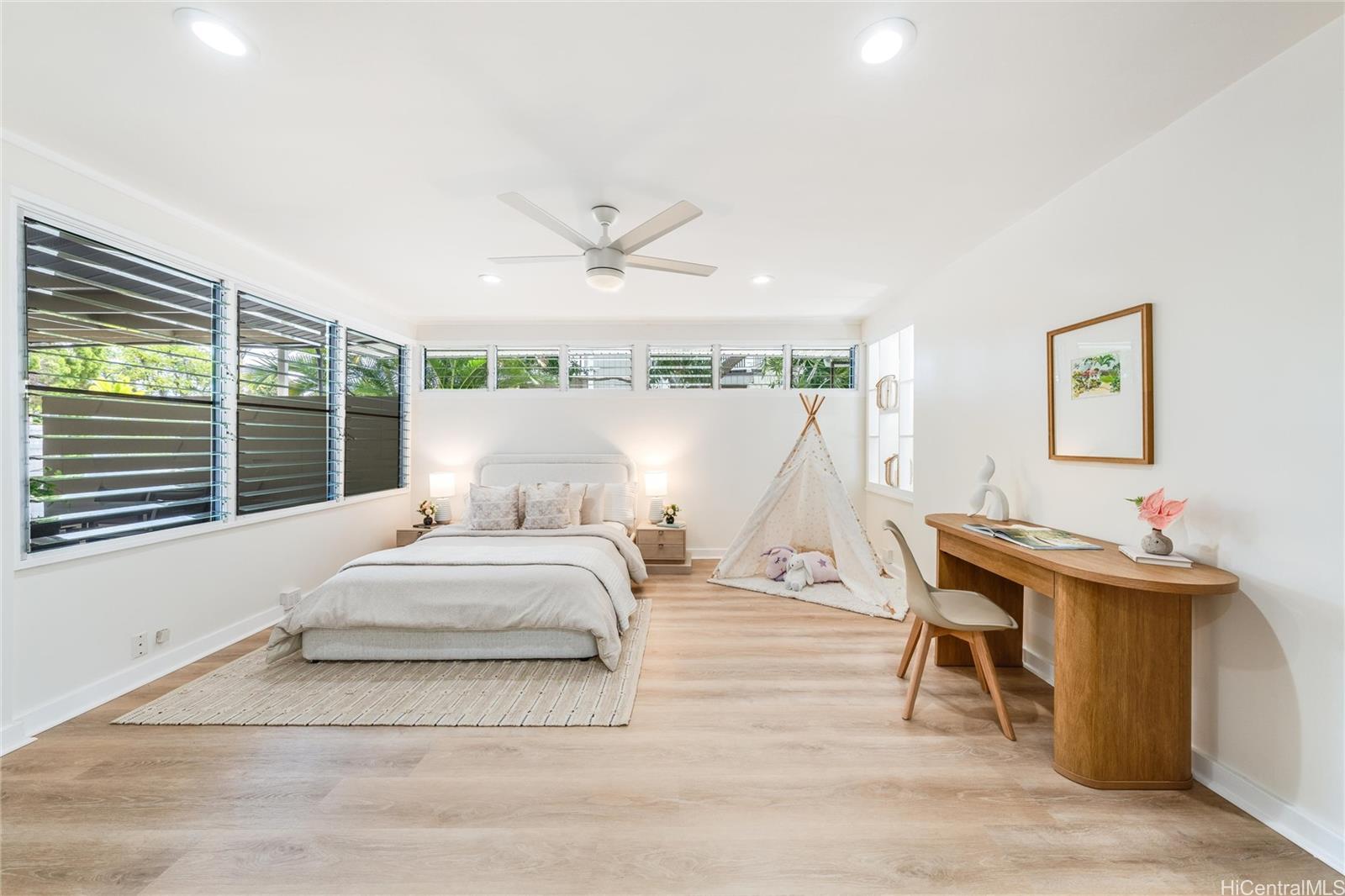 902  Wanaao Road Enchanted Lake, Kailua home - photo 21 of 25