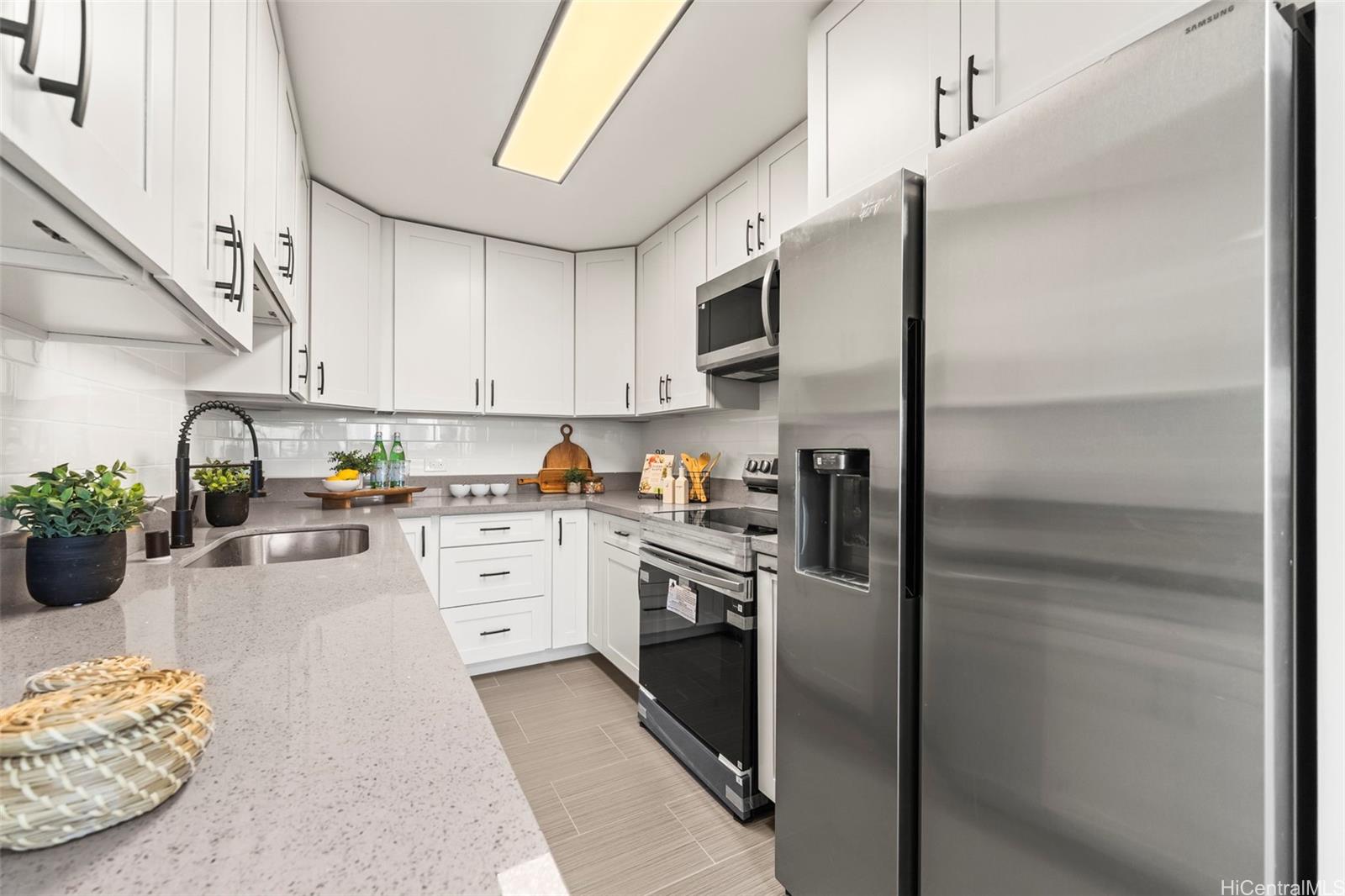 Ward Lanai condo # 302, Honolulu, Hawaii - photo 12 of 23