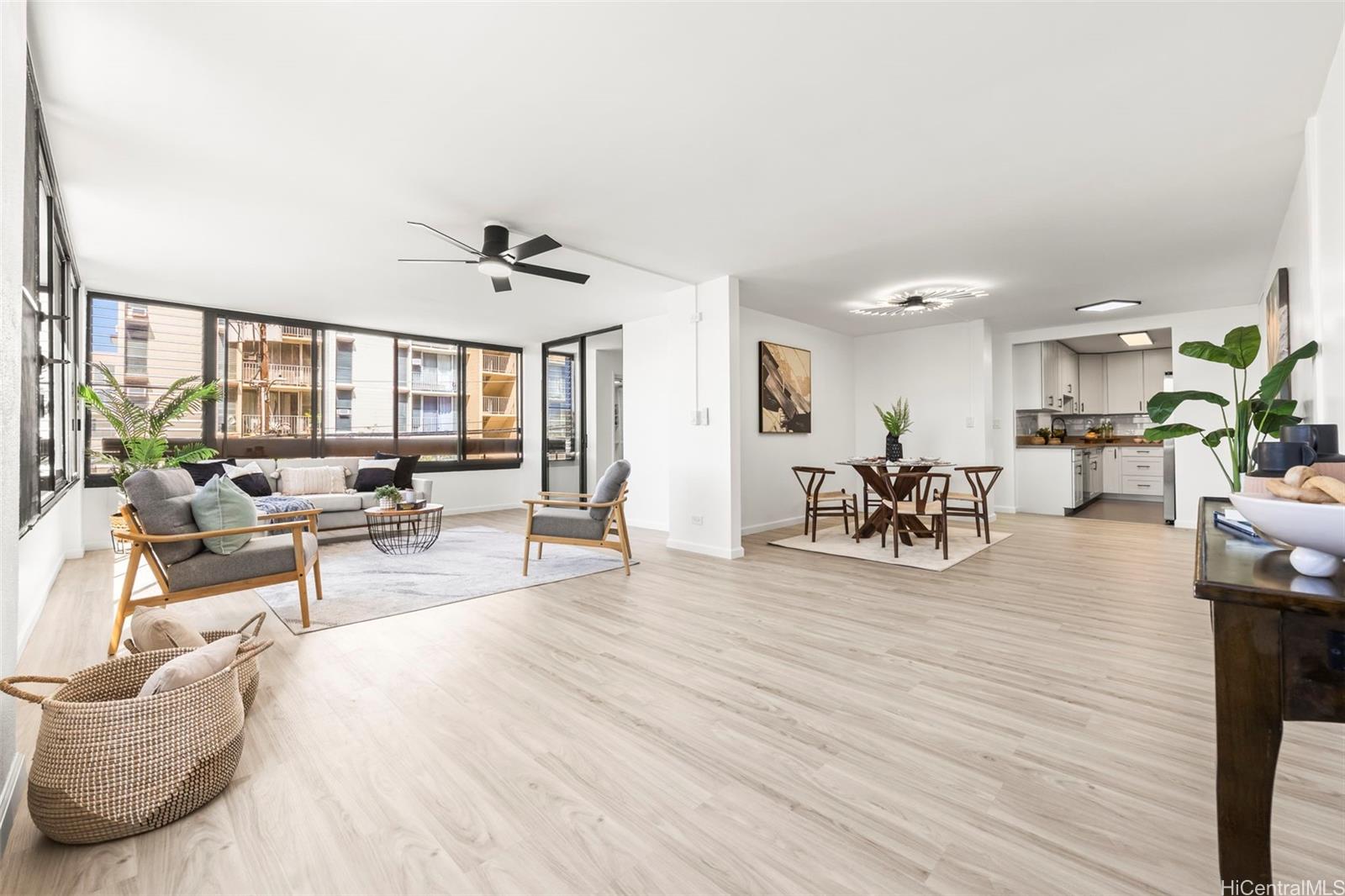 Ward Lanai condo # 302, Honolulu, Hawaii - photo 5 of 23