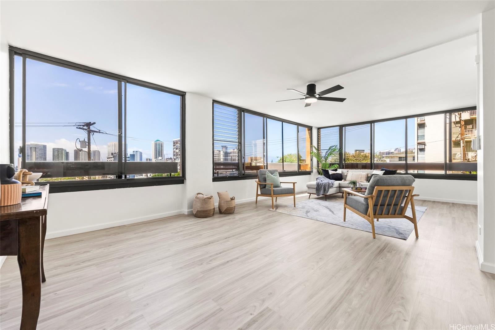 Ward Lanai condo # 302, Honolulu, Hawaii - photo 9 of 23